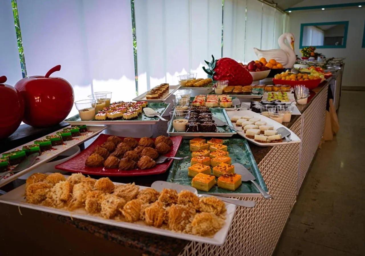 Restaurant/places to eat in Valeri Beach Hotel - All Inclusive