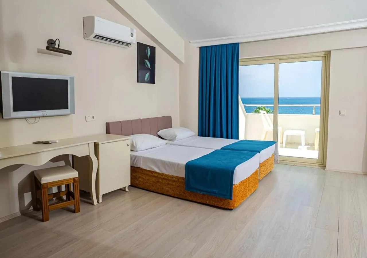 Communal lounge/ TV room, Bed in Valeri Beach Hotel - All Inclusive