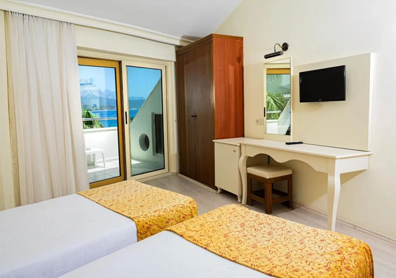 Communal lounge/ TV room, Bed in Valeri Beach Hotel - All Inclusive