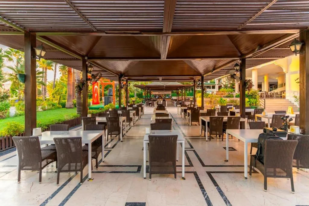 L'ancora Beach Hotel