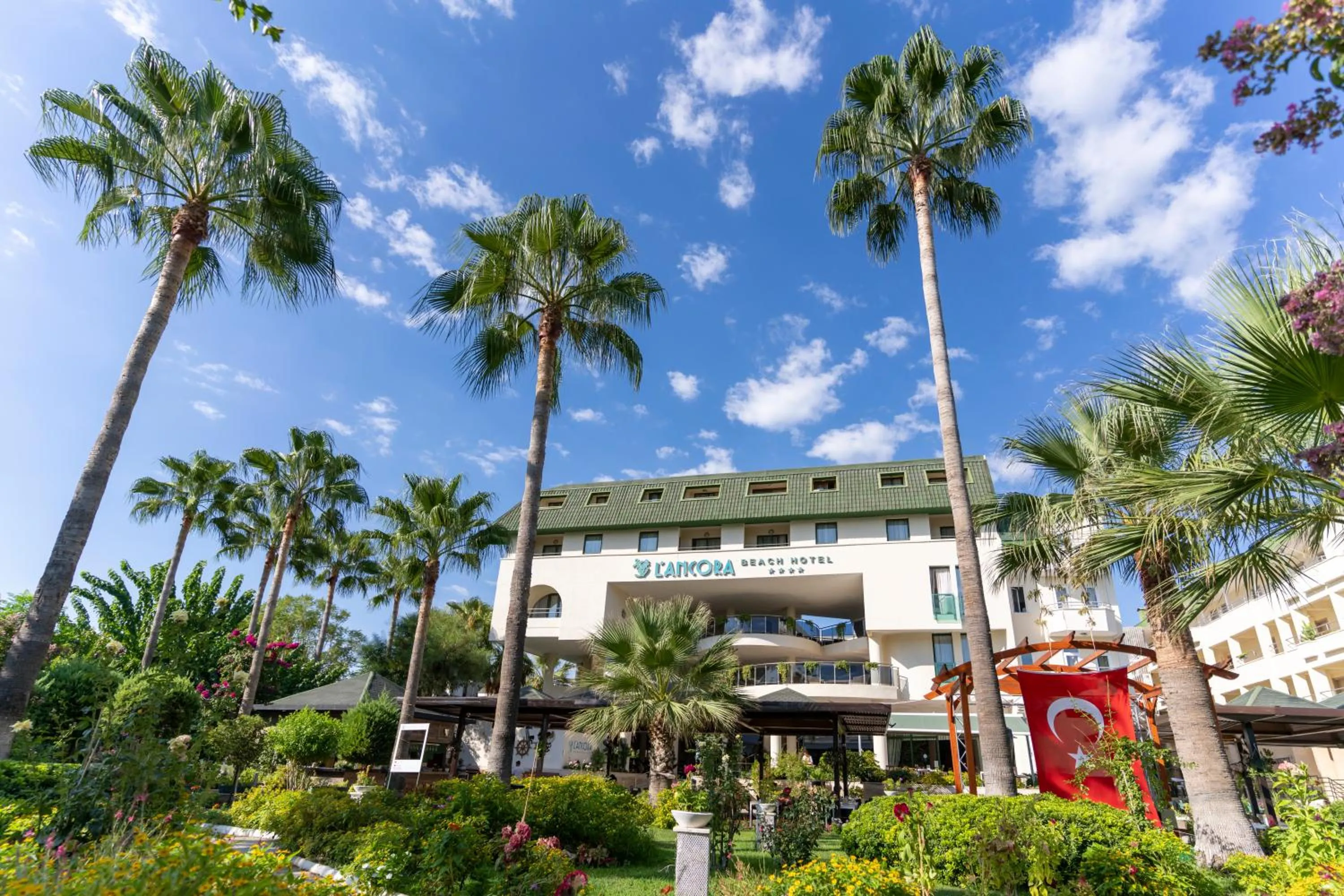 L'ancora Beach Hotel