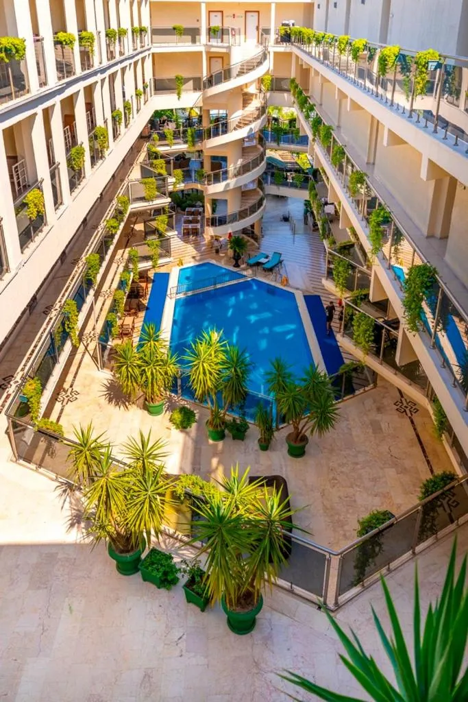 L'ancora Beach Hotel