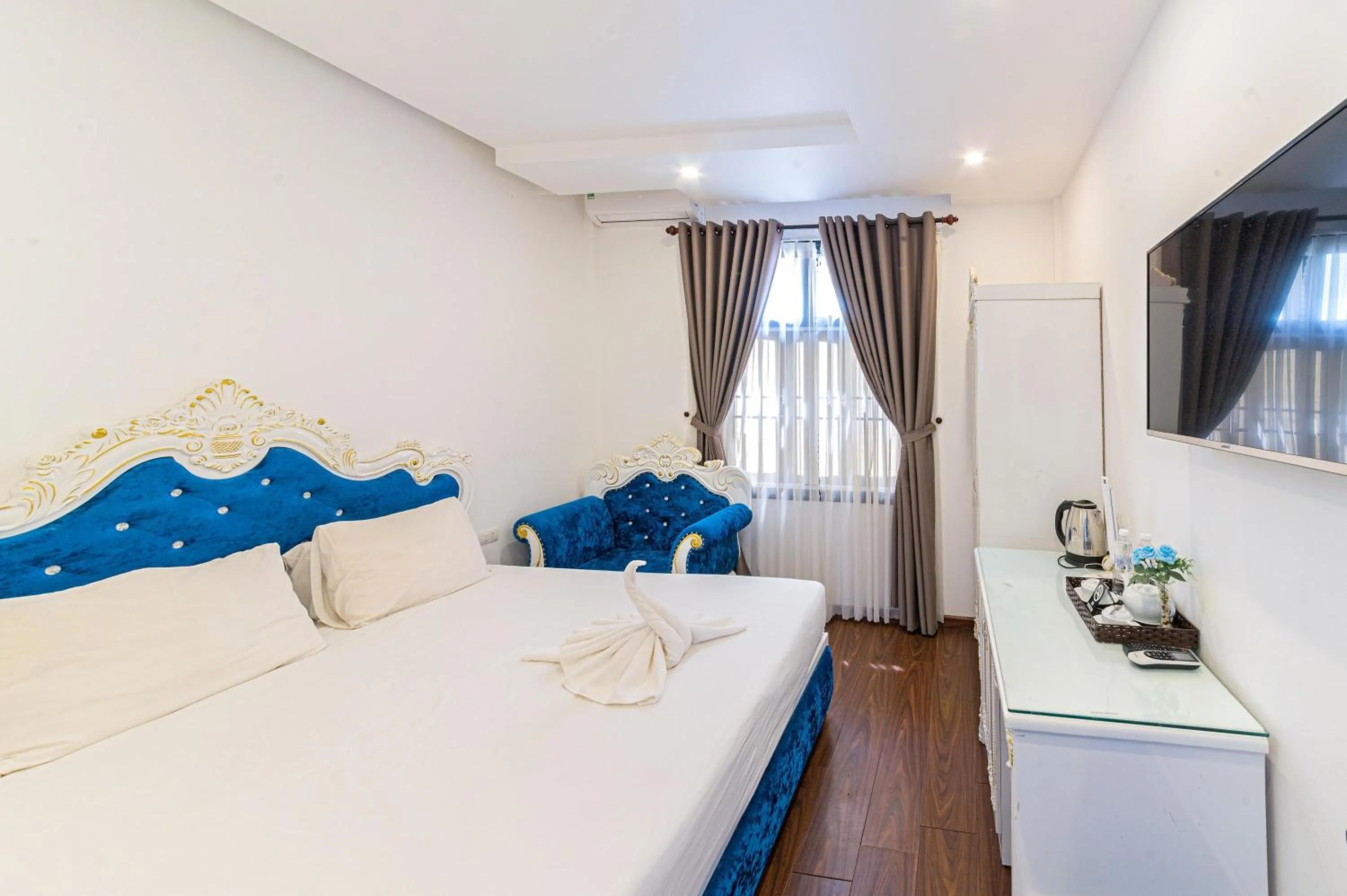 Bedroom, Bed in Nostalgia Hotel and Spa