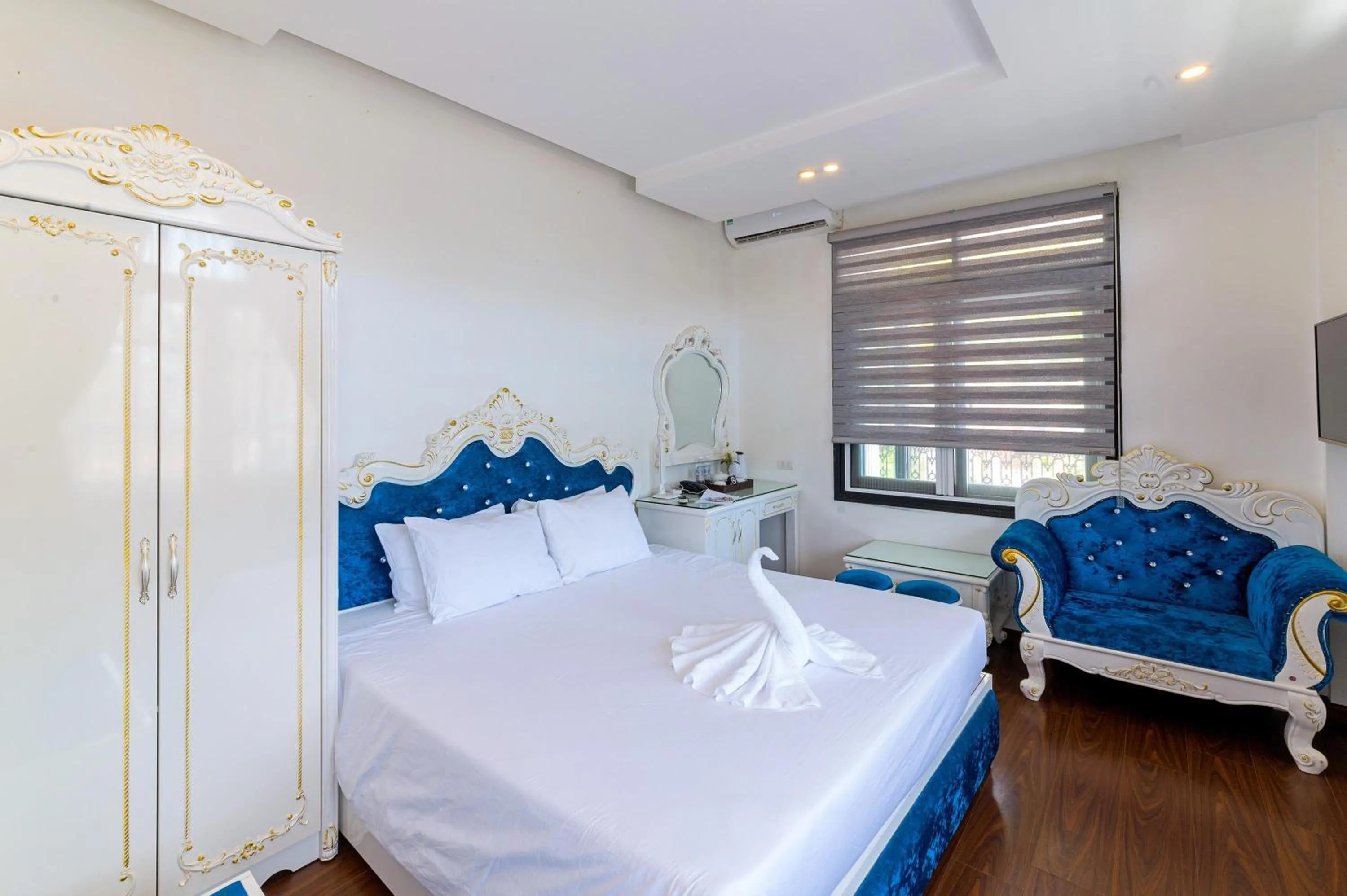 Bed in Nostalgia Hotel and Spa