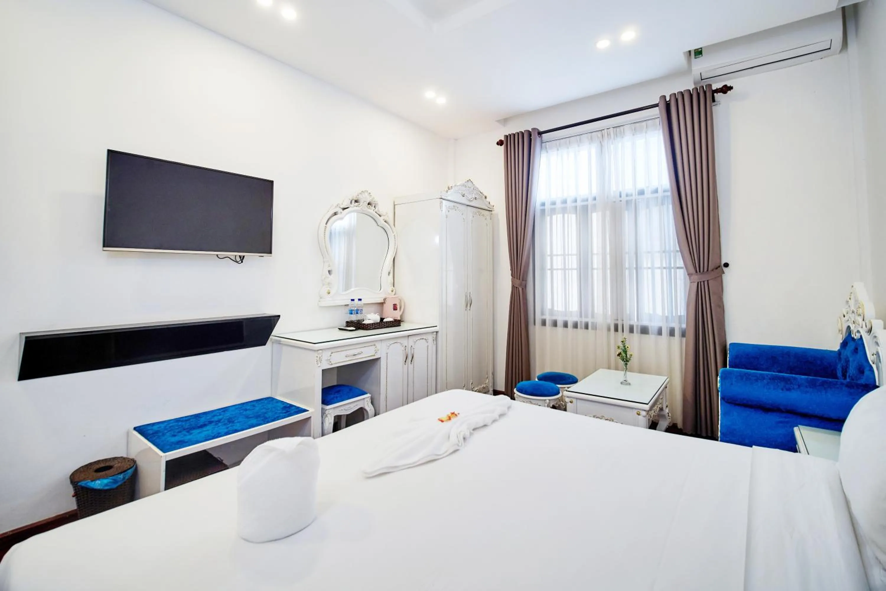 Bedroom, Bed in Nostalgia Hotel and Spa