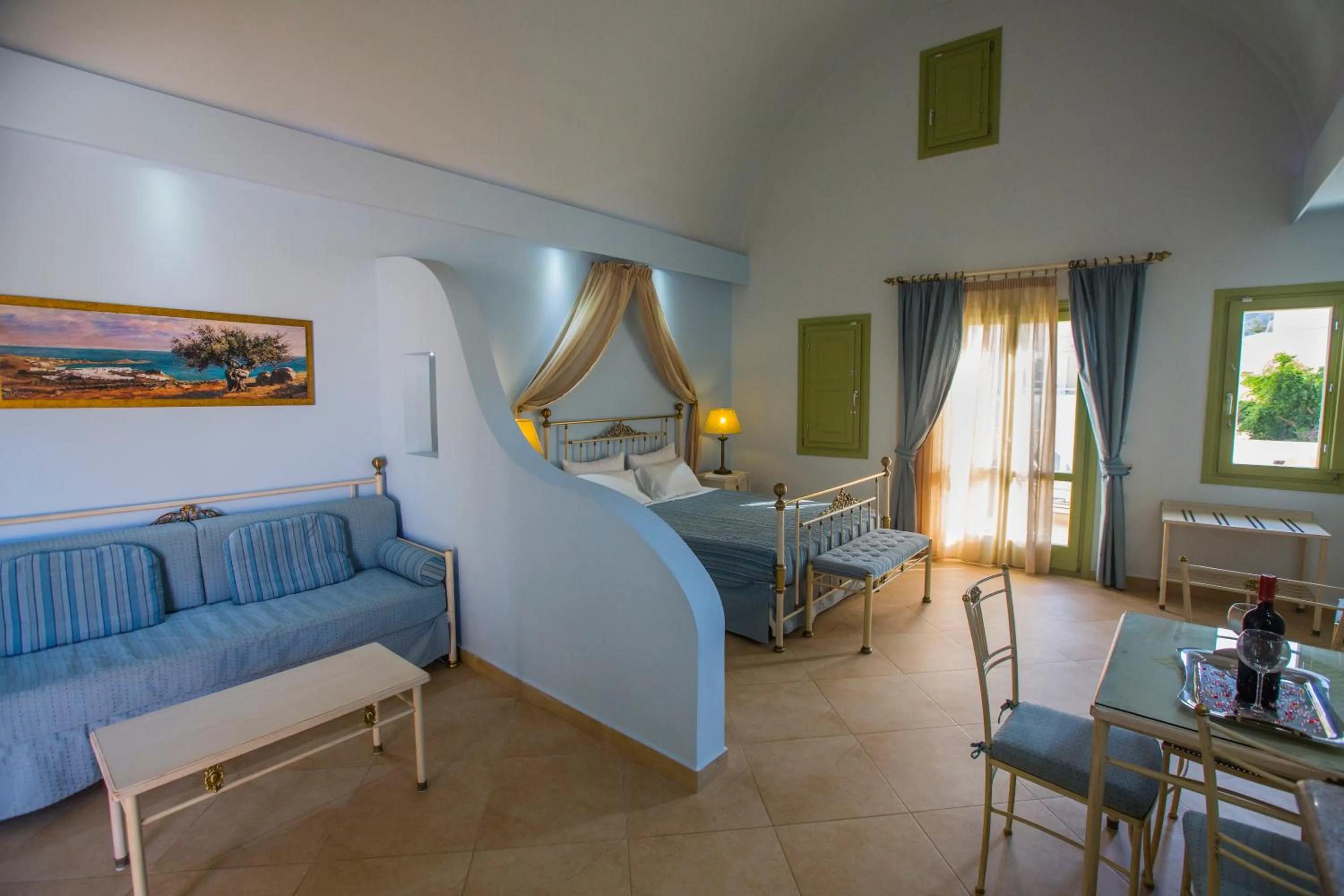 Anassa Deluxe Suites