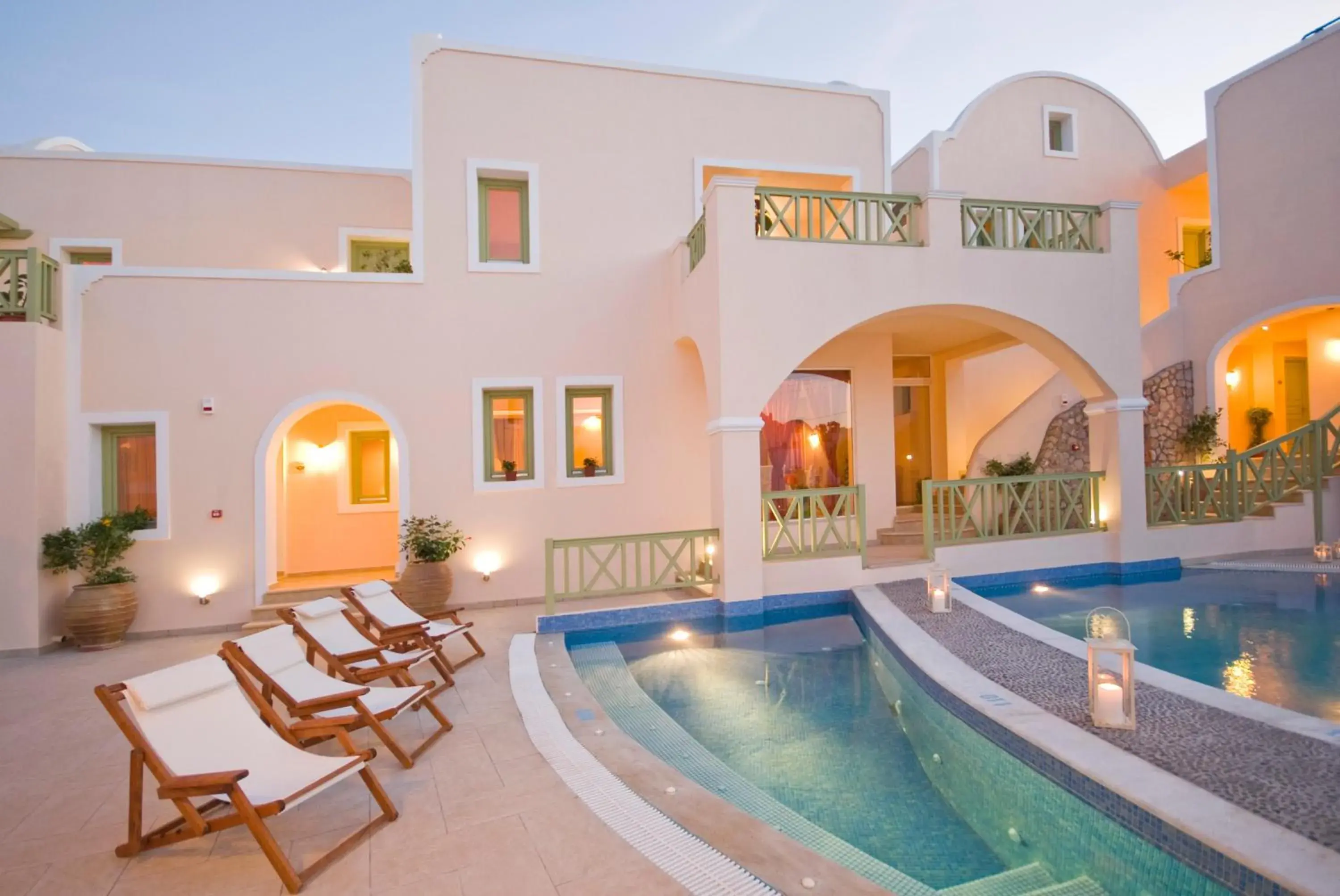 Facade/entrance in Anassa Deluxe Suites Facade/entrance in Anassa Deluxe Suites