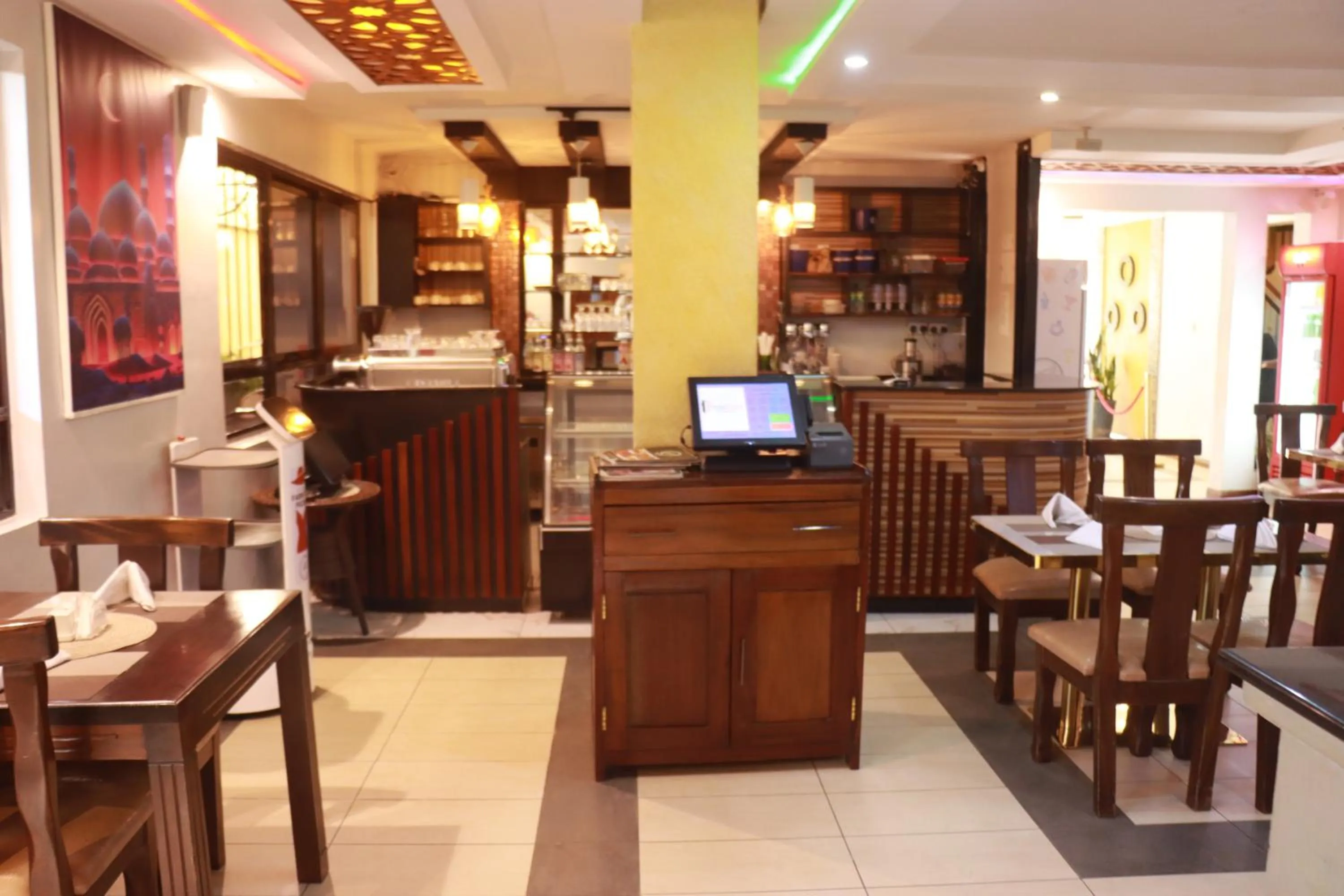 Restaurant/places to eat in Melili Hotel