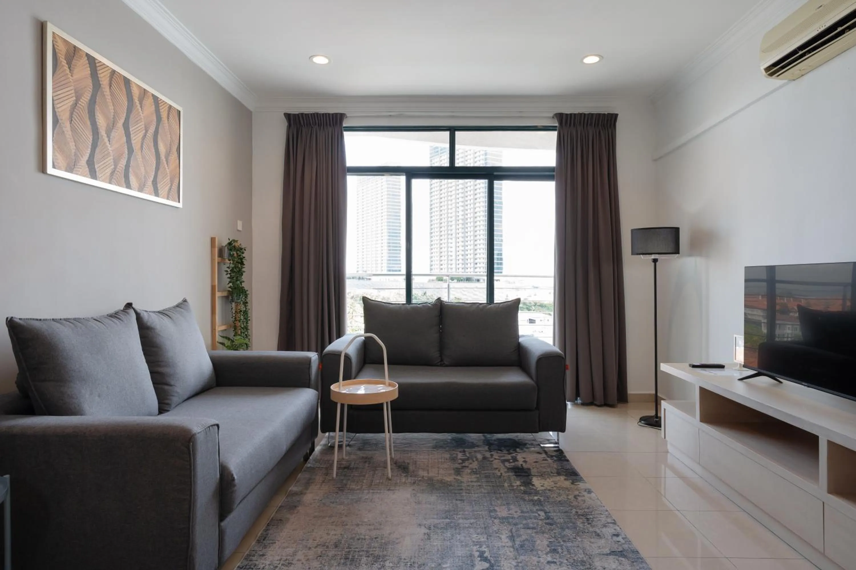 Living room in Golden View Serviced Apartments