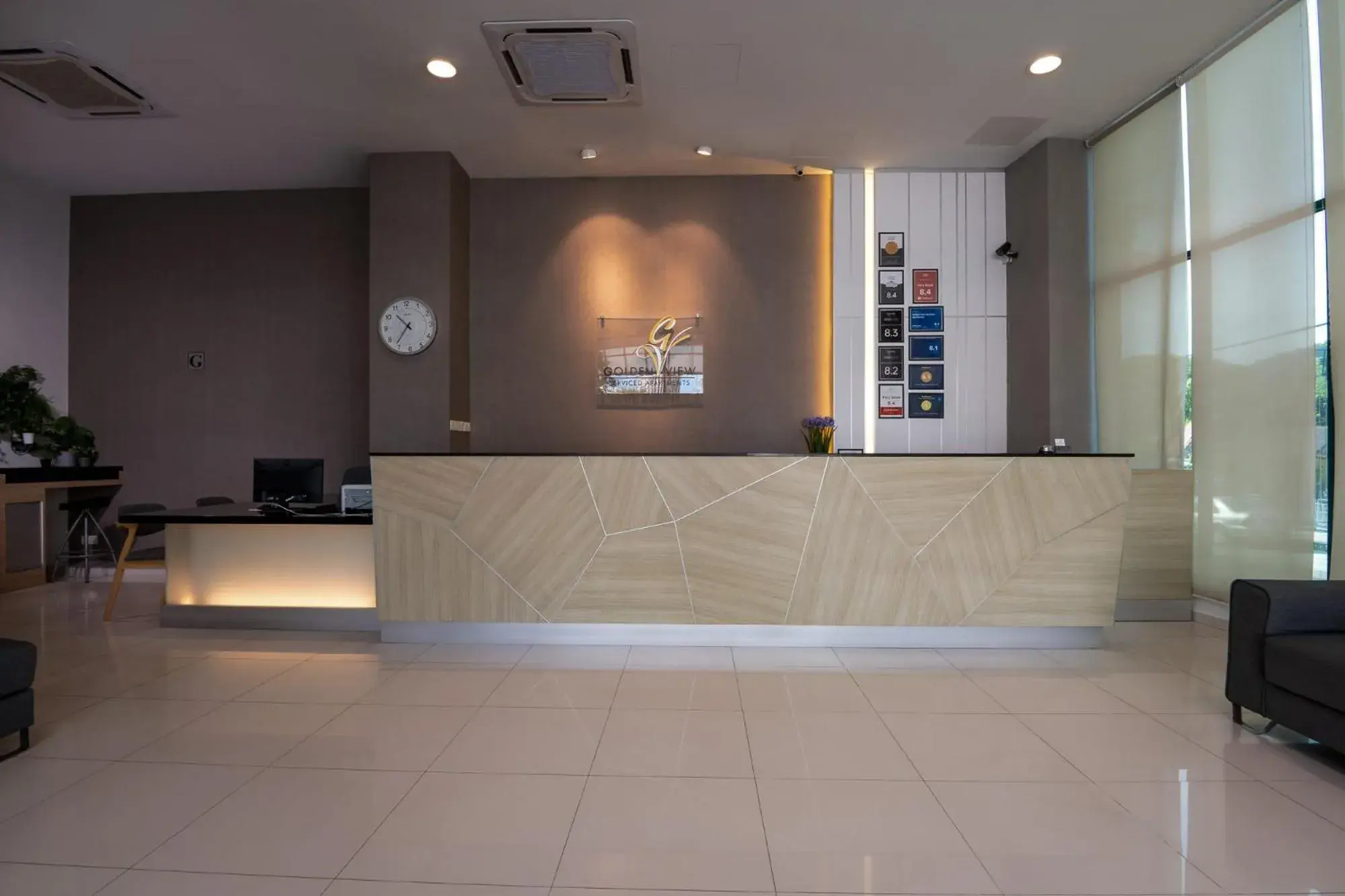 Property building in Golden View Serviced Apartments Property building in Golden View Serviced Apartments