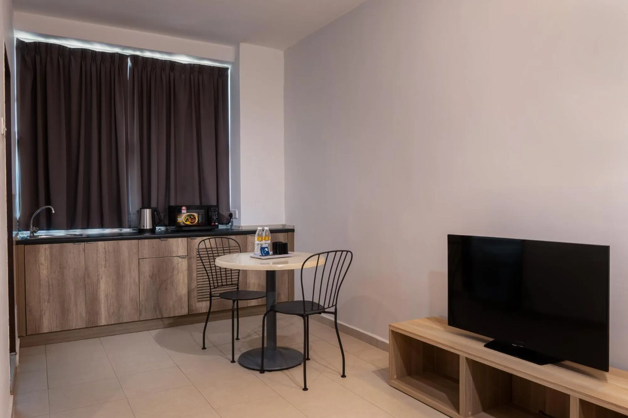Golden View Serviced Apartments