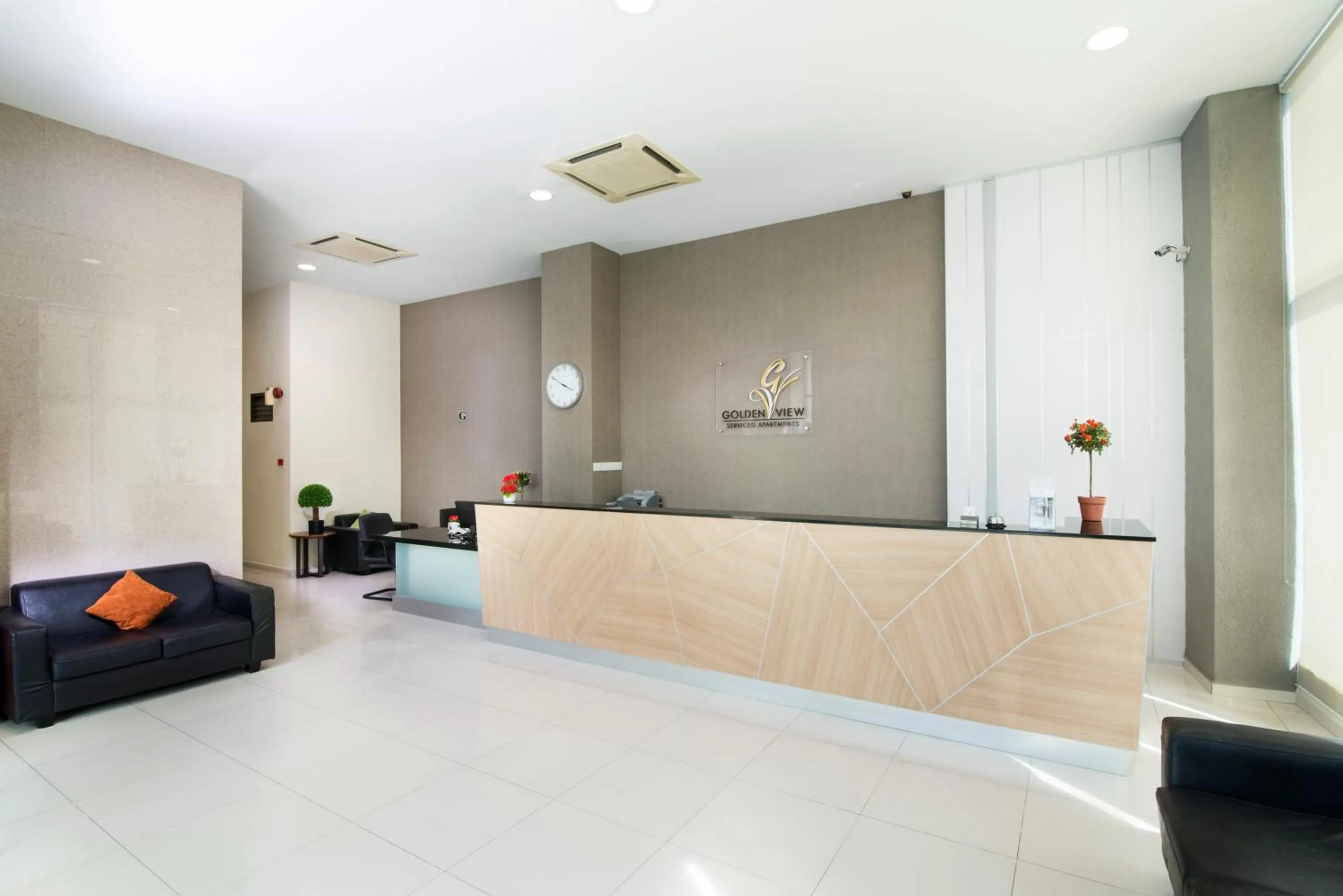 Lobby or reception in Golden View Serviced Apartments