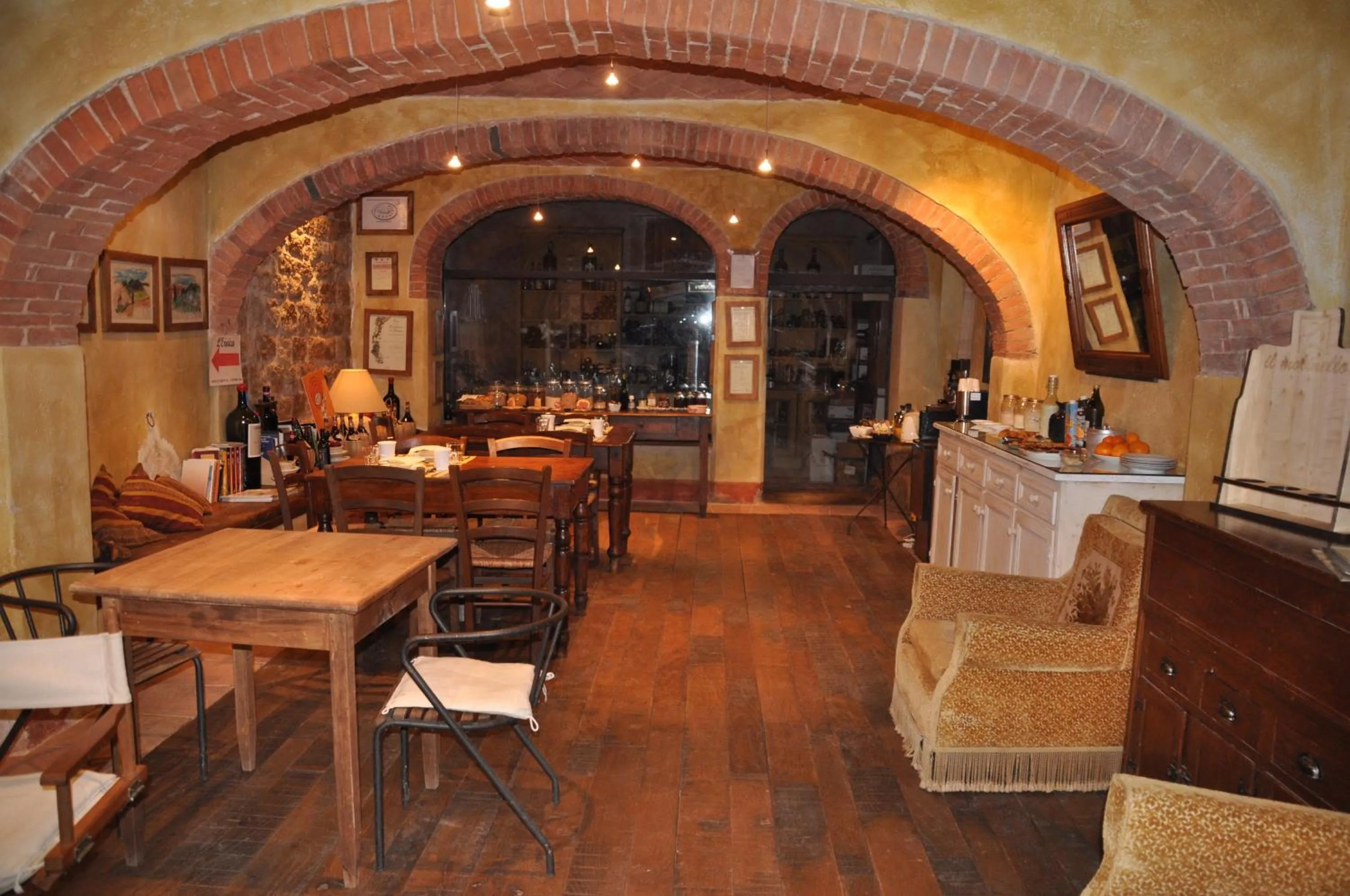 Restaurant/places to eat in B&B Il Molinello