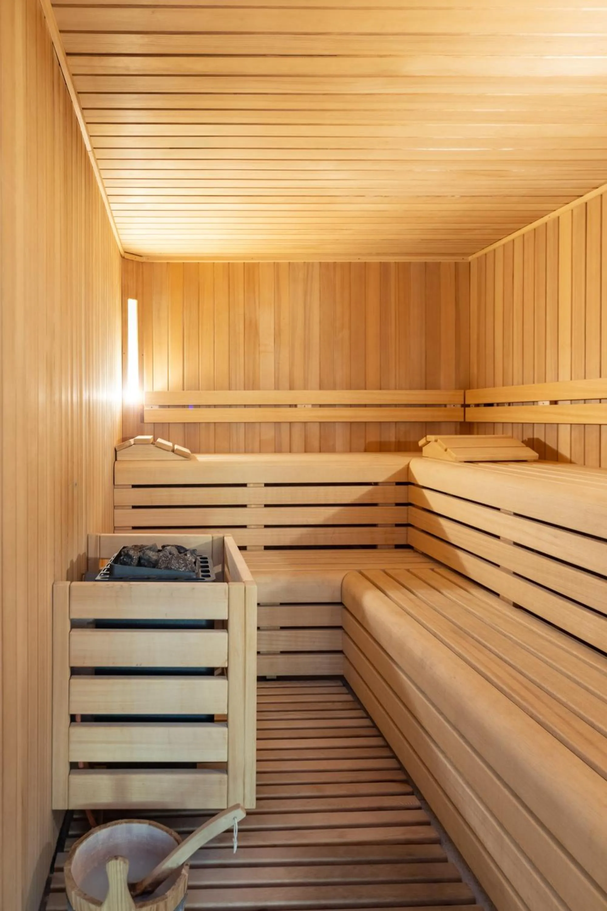 Sauna in Hotel Corte Rosada Affiliated by Melia