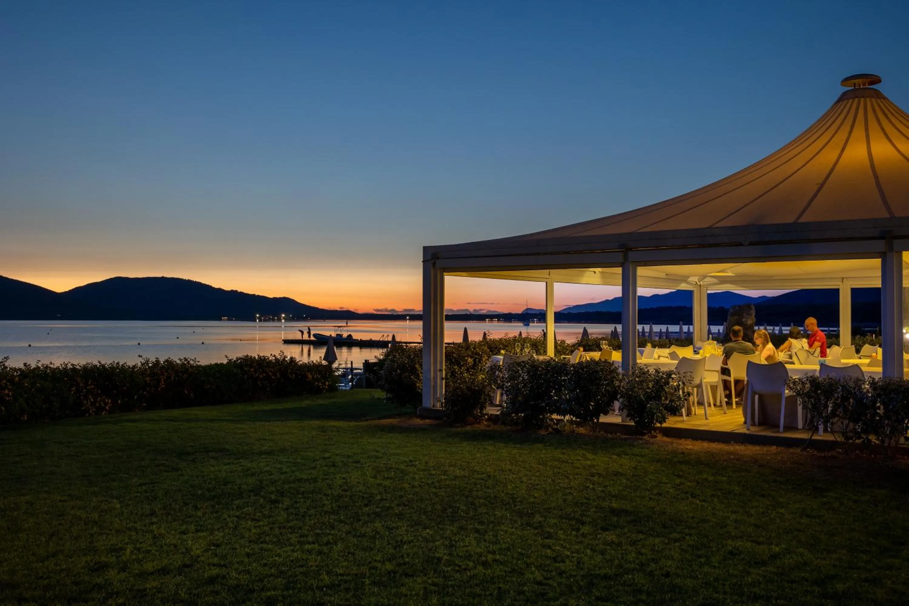 Restaurant/places to eat in Hotel Corte Rosada Affiliated by Melia