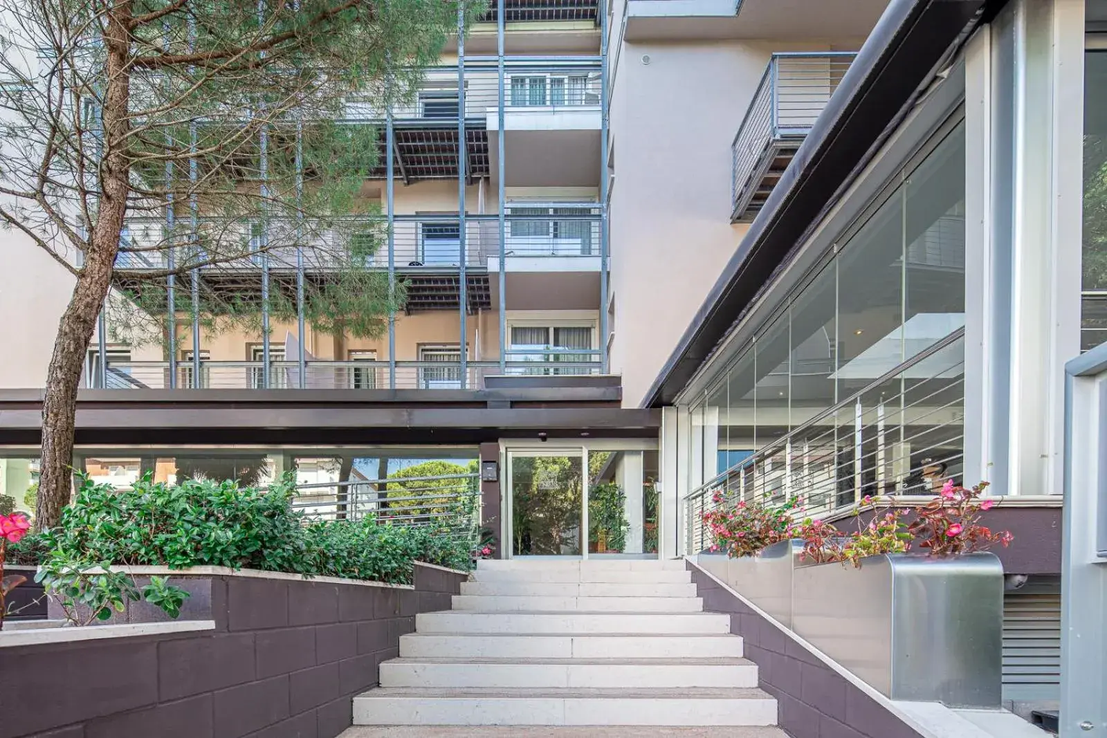 Facade/entrance in Hotel Martini Facade/entrance in Hotel Martini