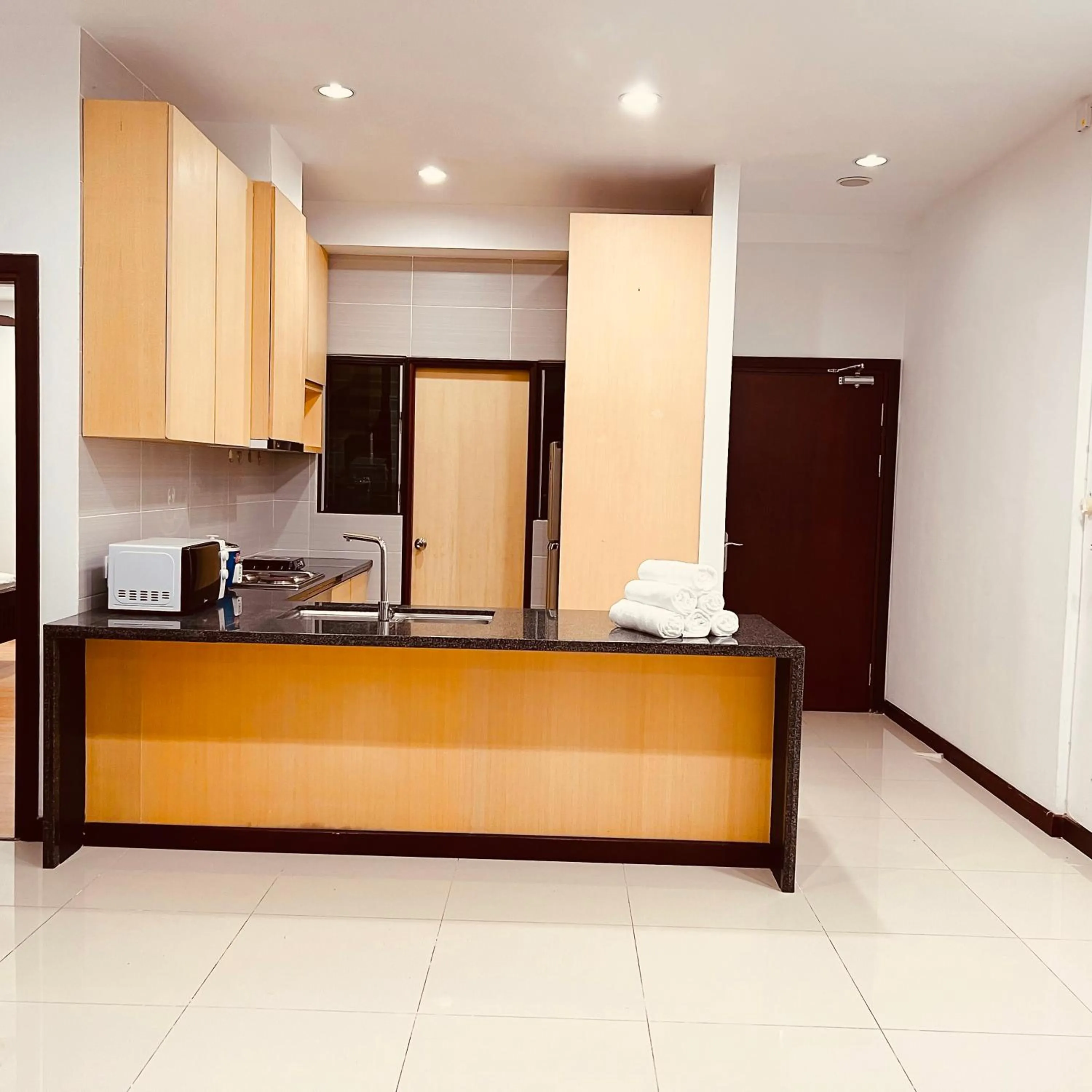 Kitchen or kitchenette in Imperial Grand Suite Apartment Kuching