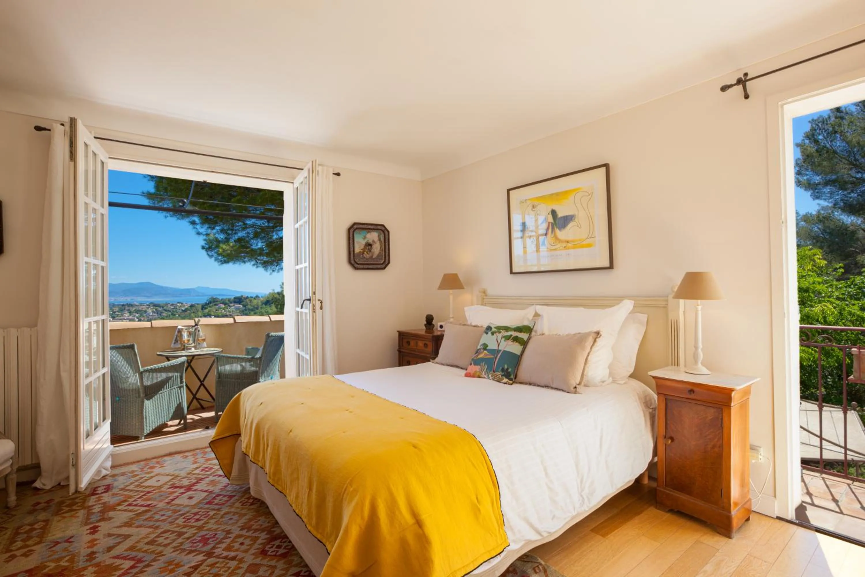 Bedroom, Bed in Villa Le Port d'attache