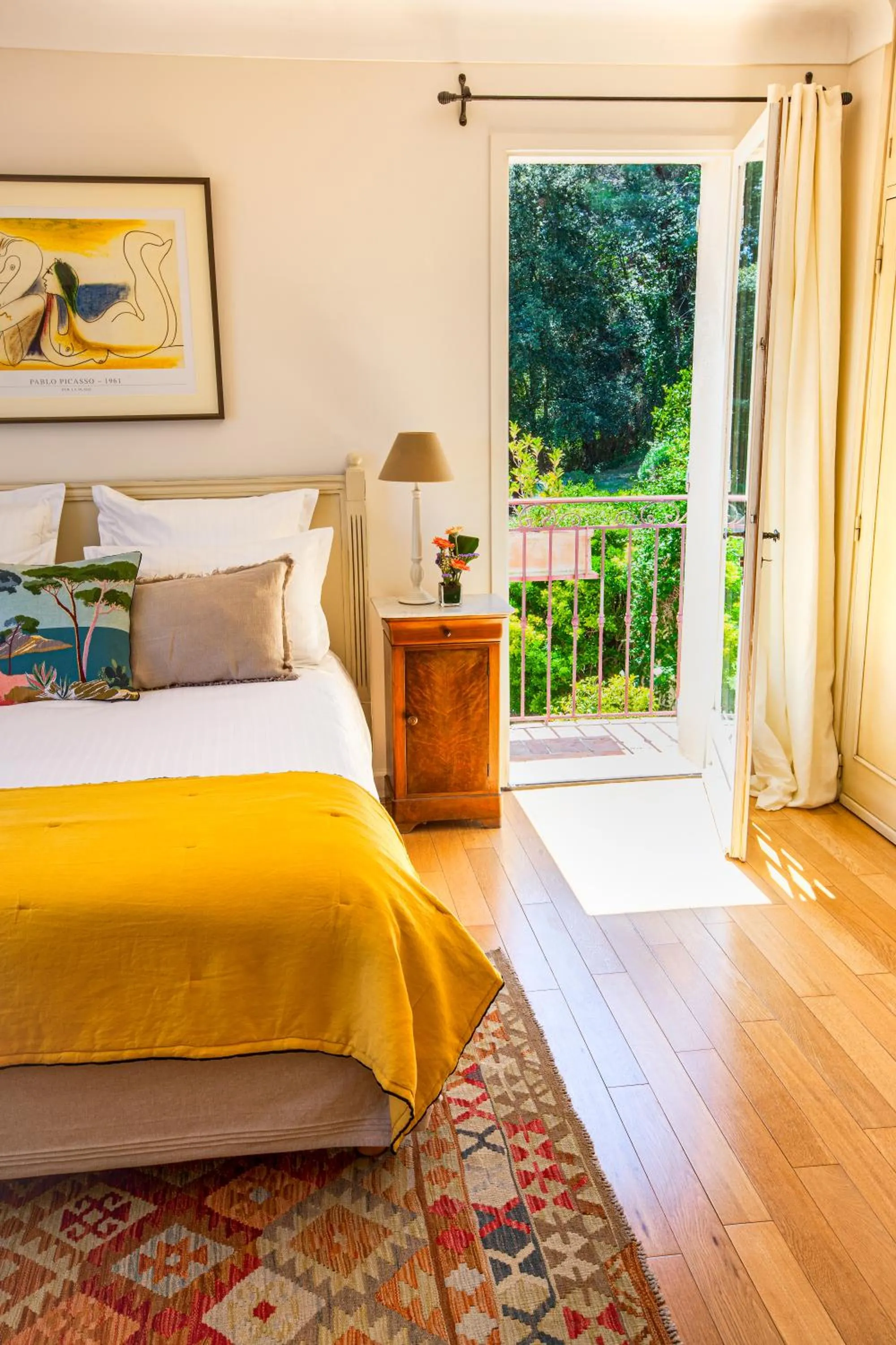 Bedroom, Bed in Villa Le Port d'attache