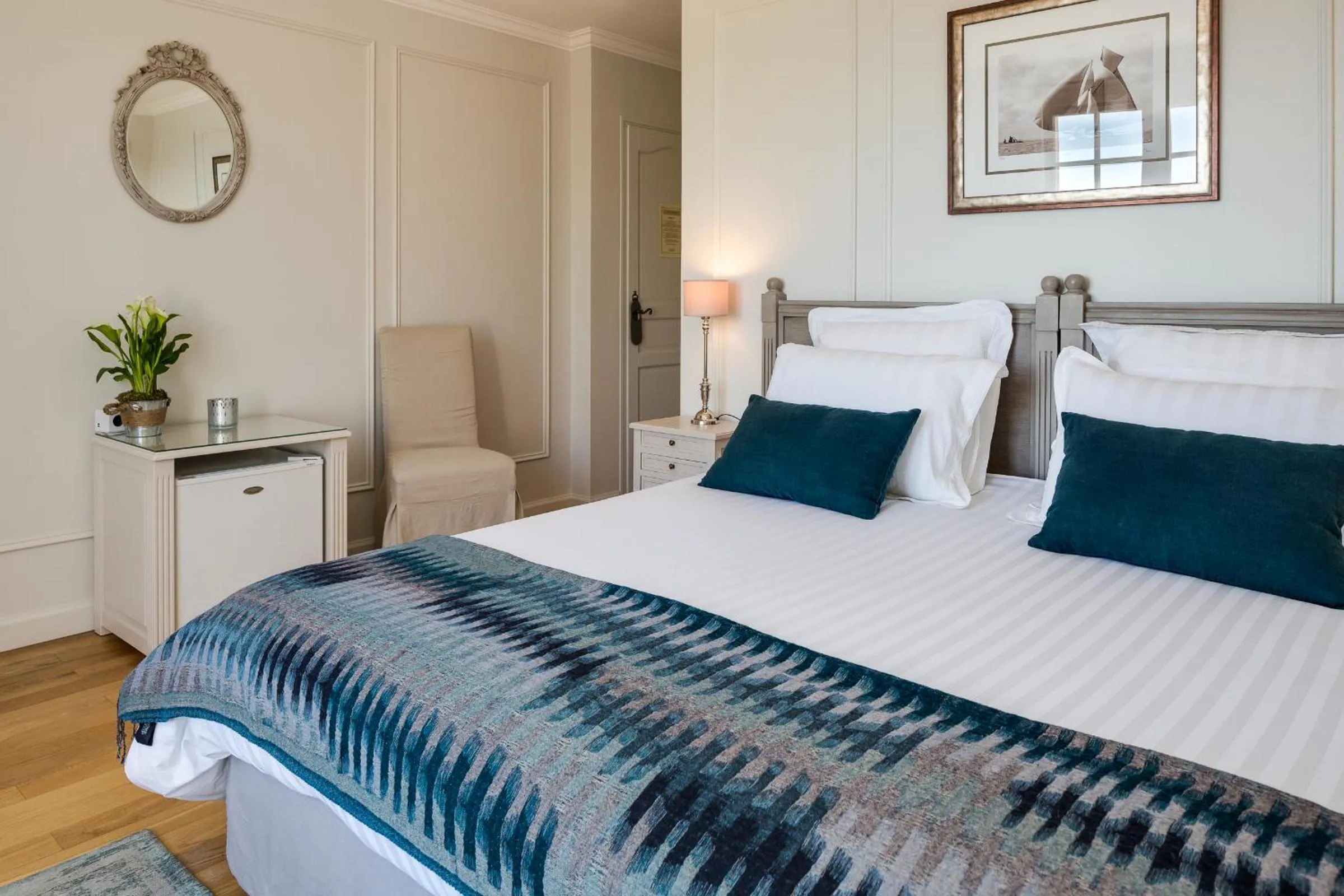 Bedroom, Bed in Villa Le Port d'attache