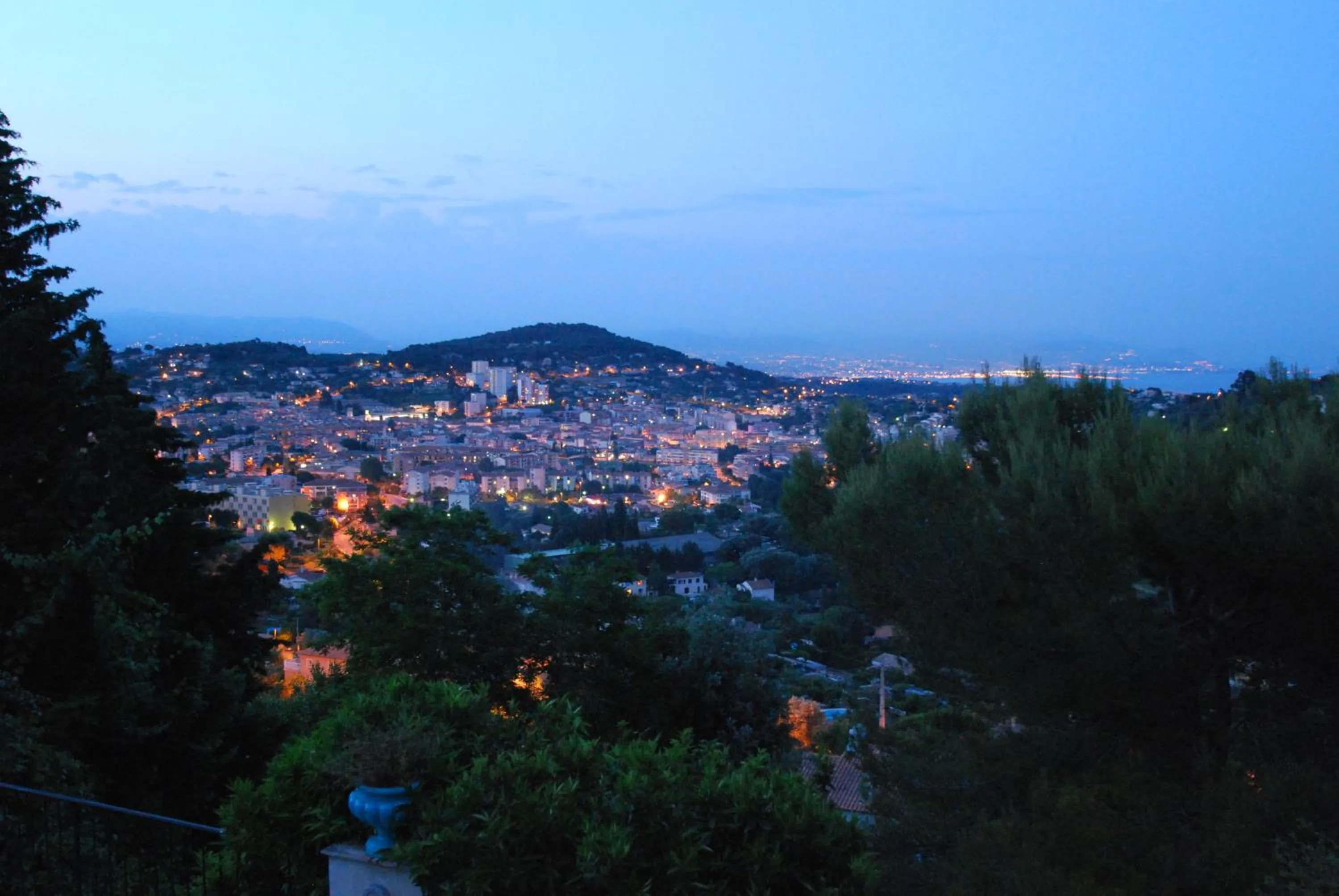 Night in Villa Le Port d'attache