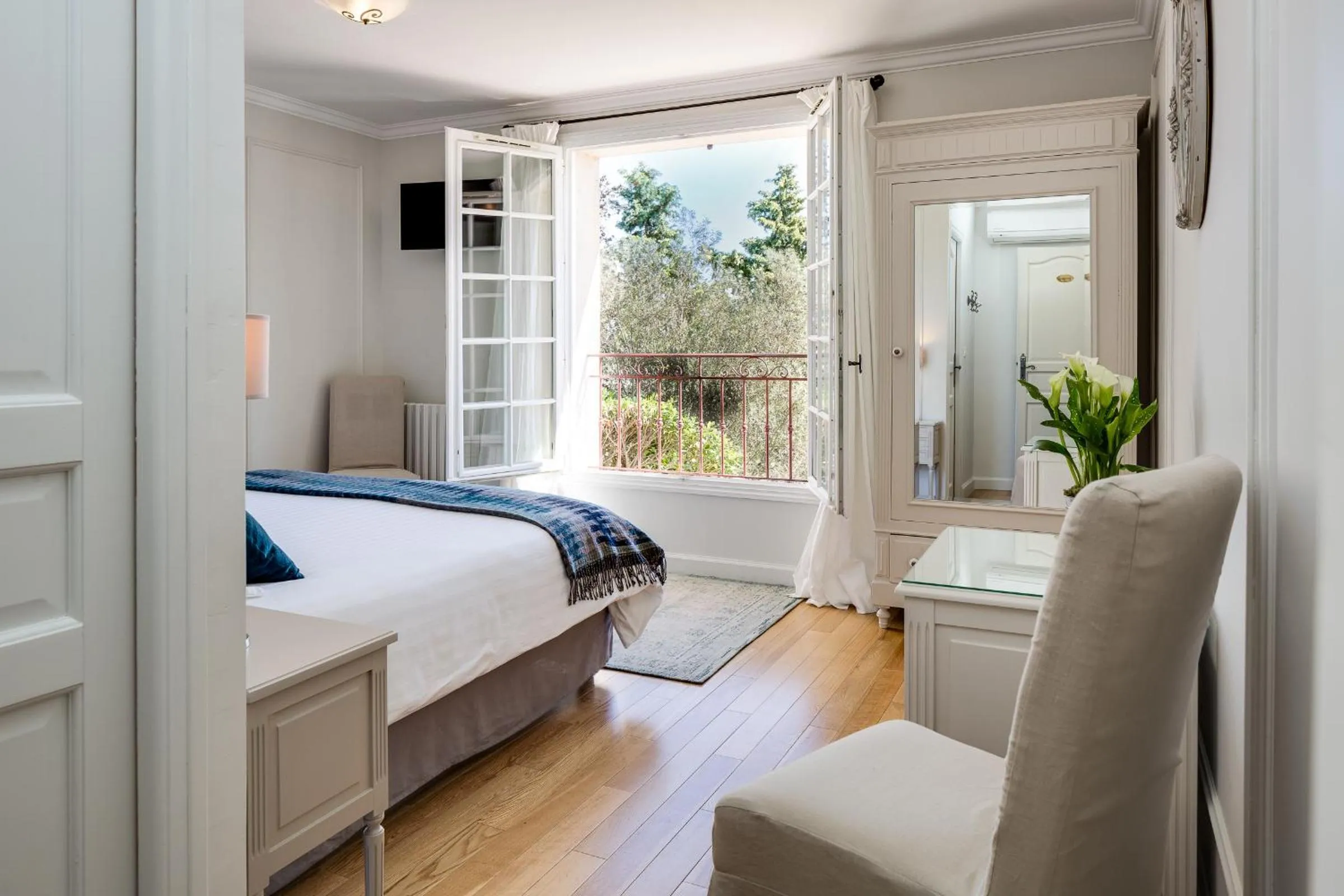 Bedroom, Bed in Villa Le Port d'attache