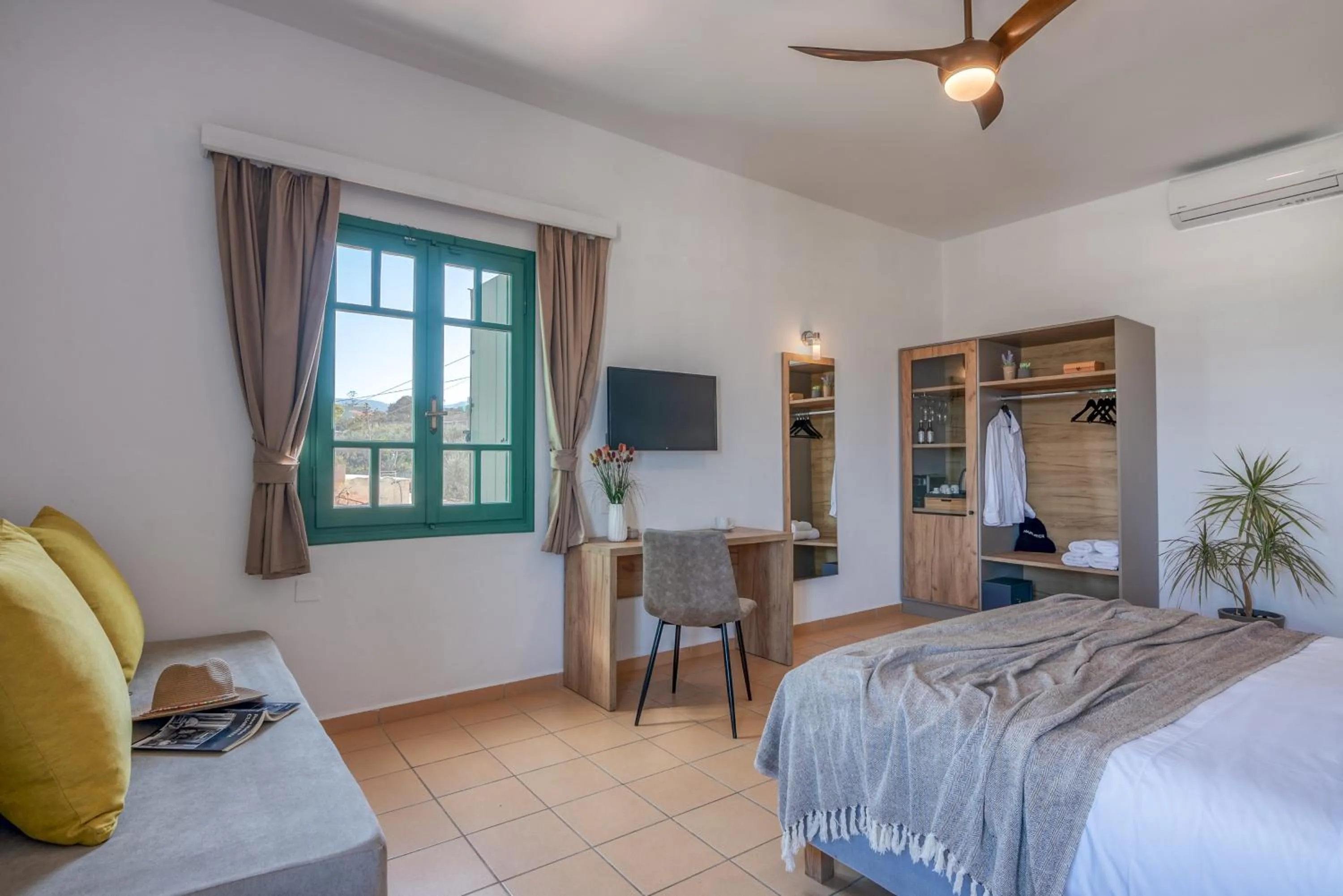 Bed in Kaliviani Traditional Hotel