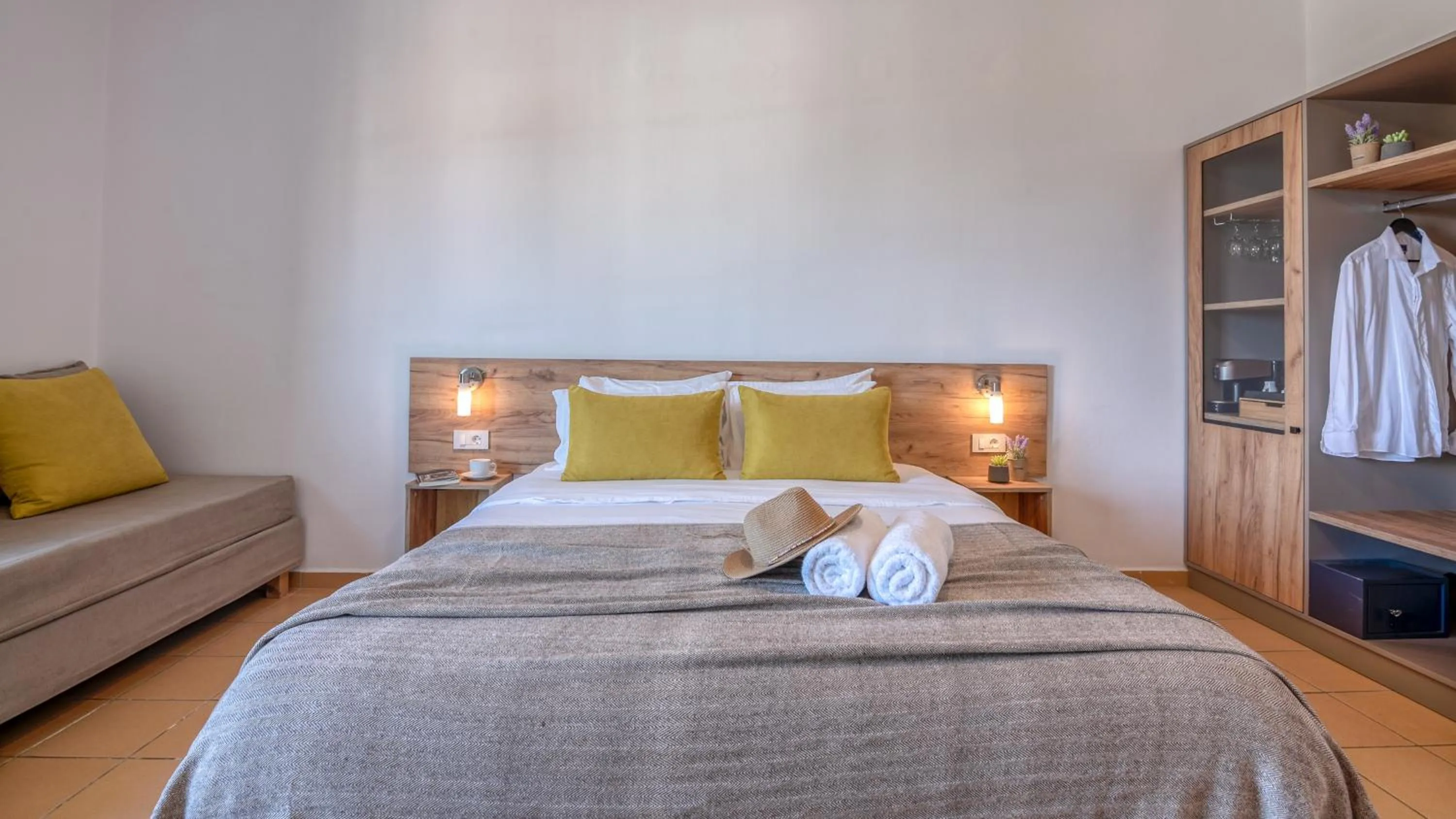 Bed in Kaliviani Traditional Hotel