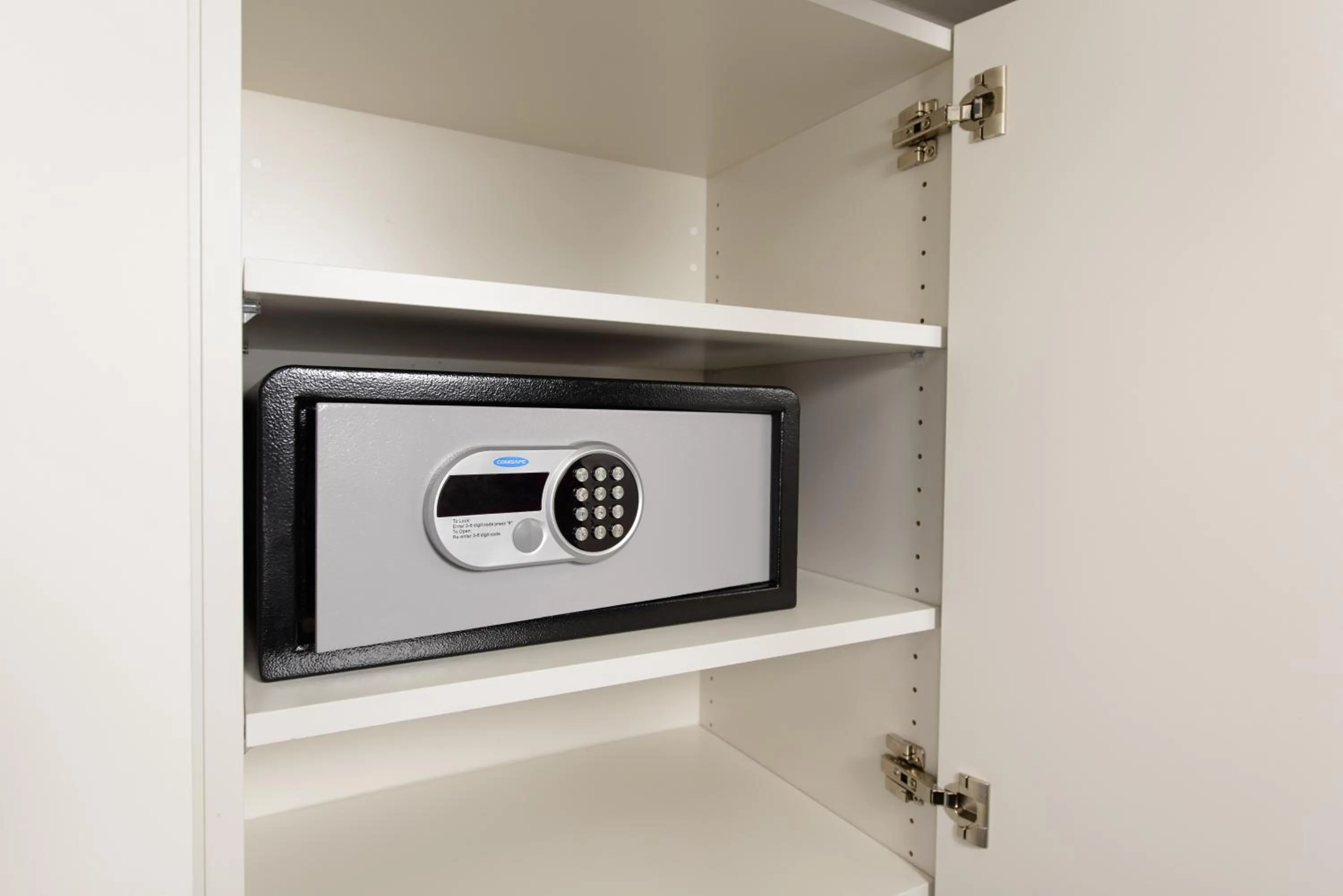 Decorative detail in Blackhome Innsbruck City East I contactless check-in