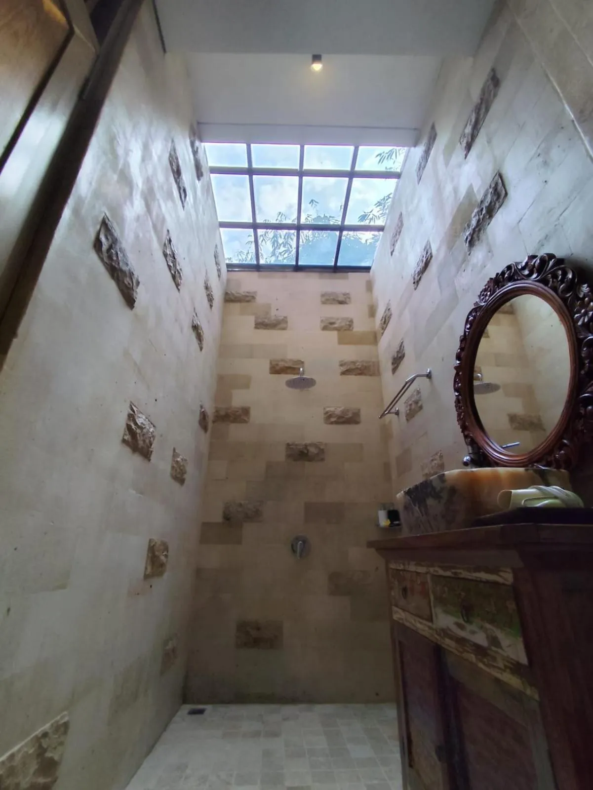 Shower in Jungle Haven Resort Central Ubud