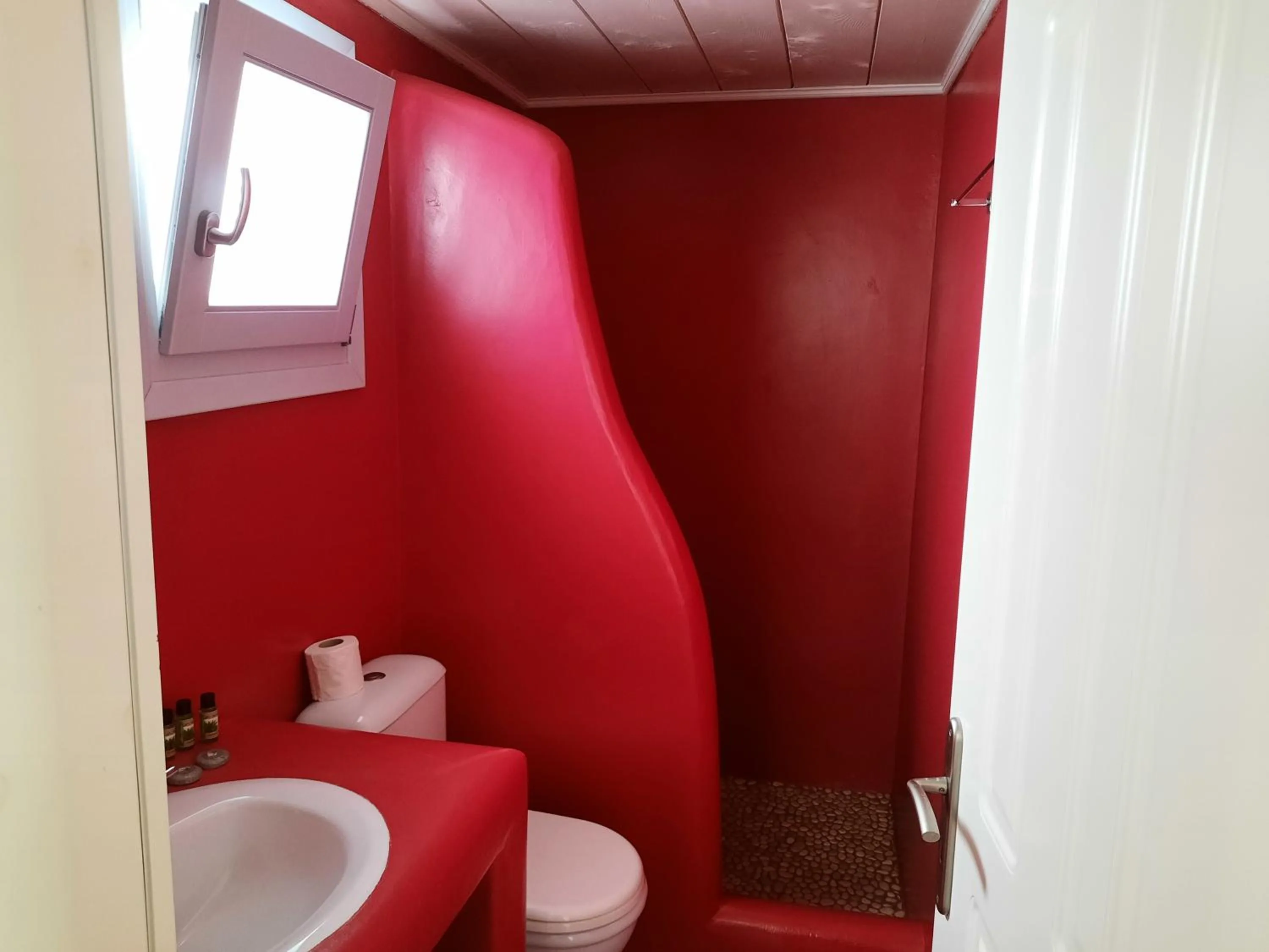 Shower in Casa Bianca