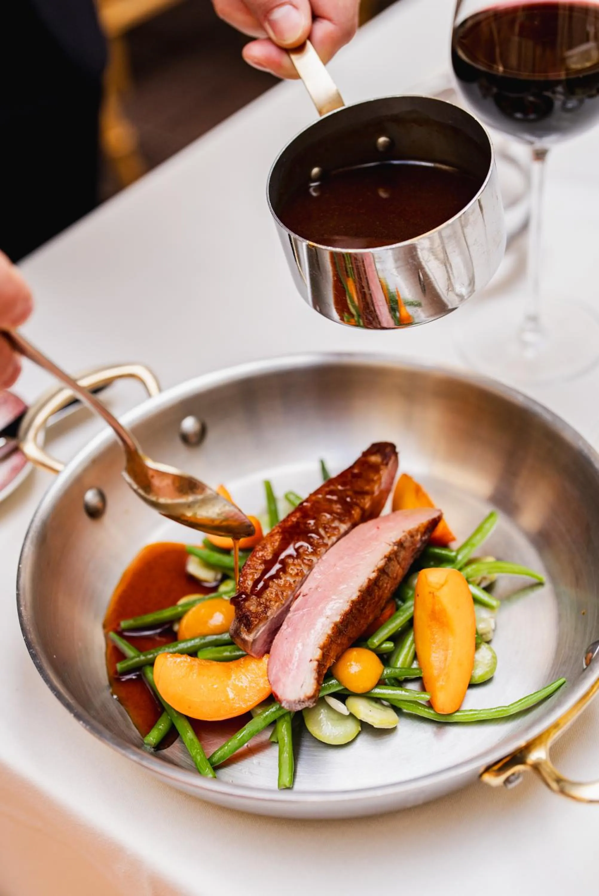 Restaurant/places to eat in Hôtel Regina Louvre