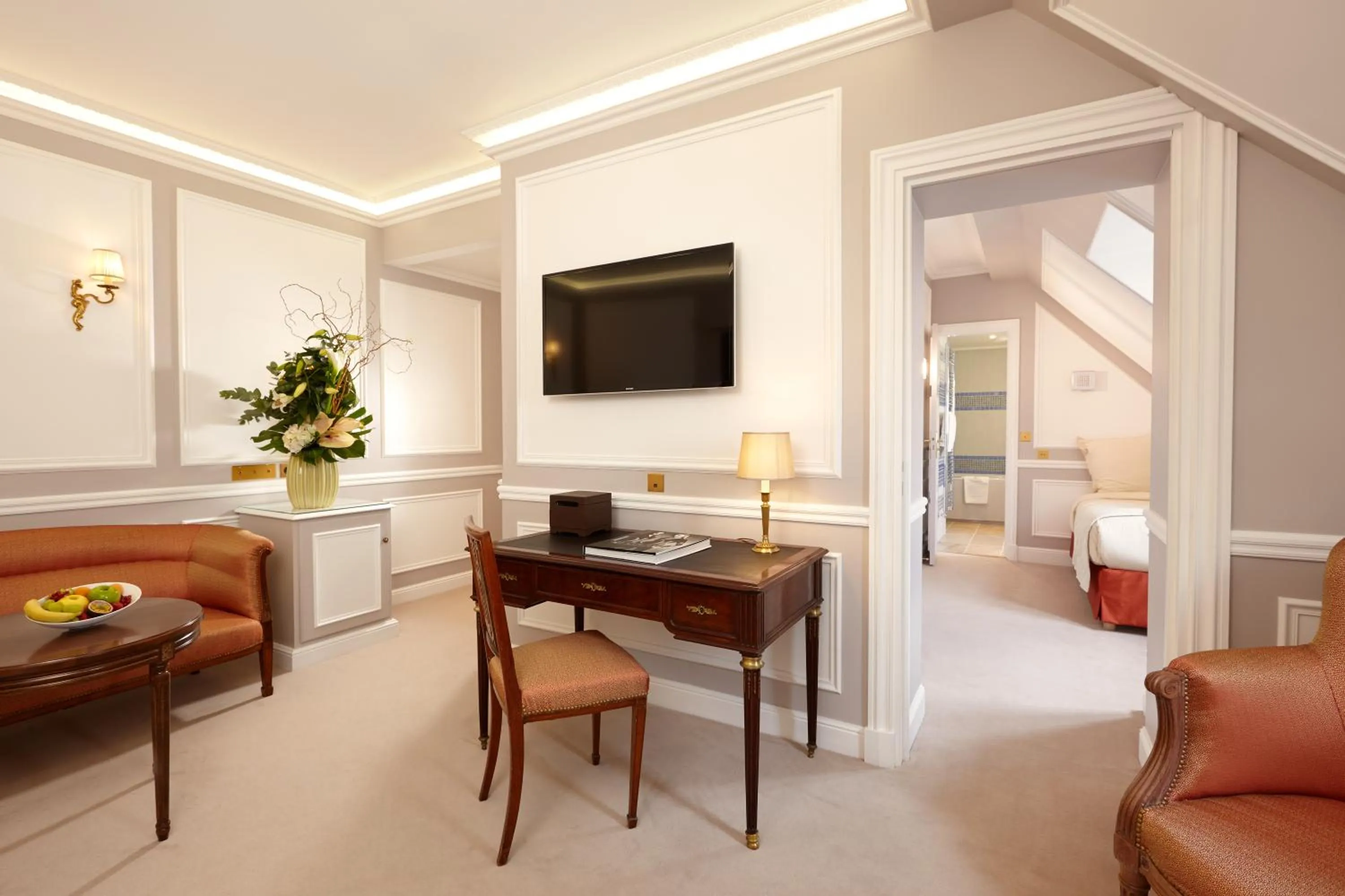 Living room in Hôtel Regina Louvre