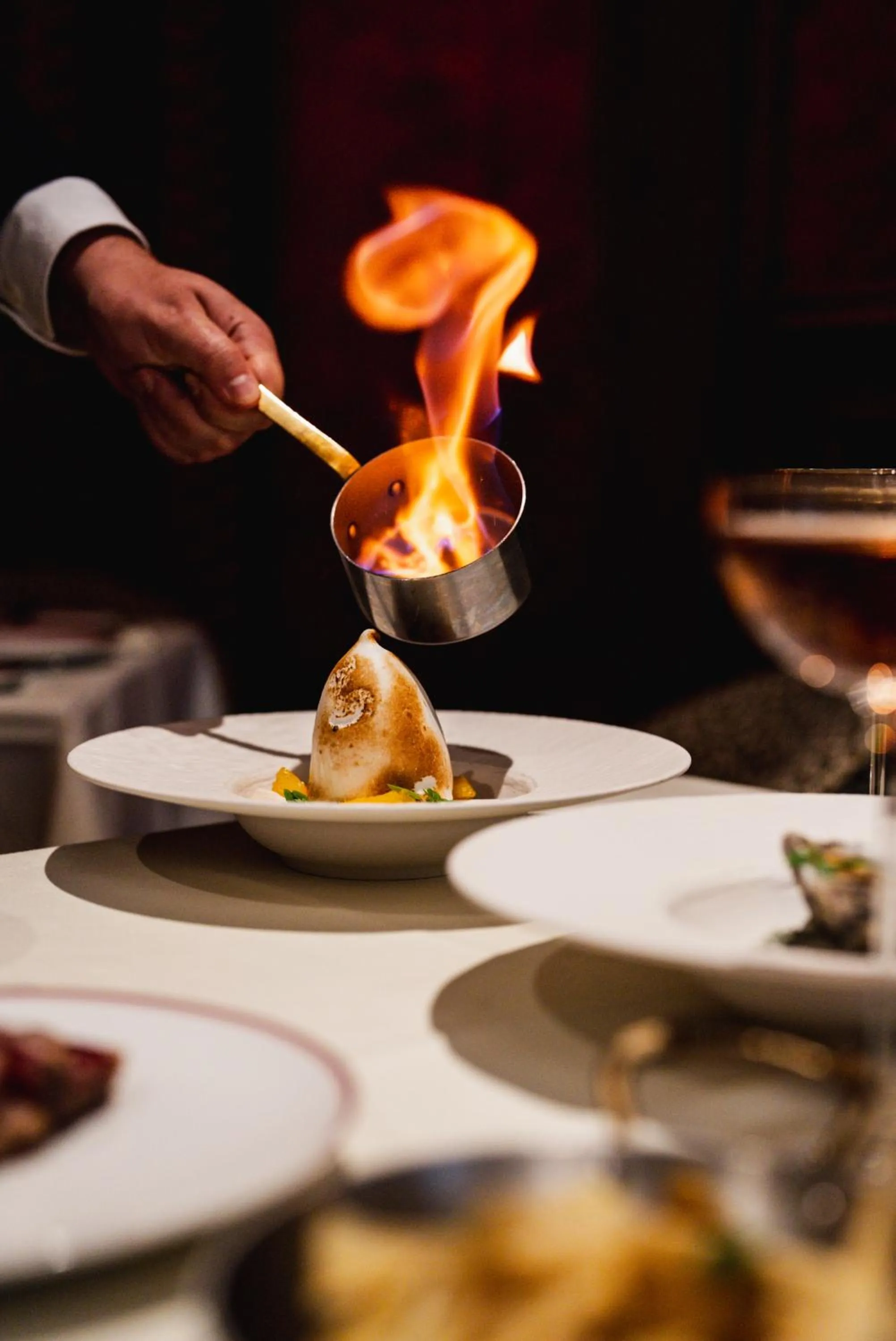 Restaurant/places to eat in Hôtel Regina Louvre