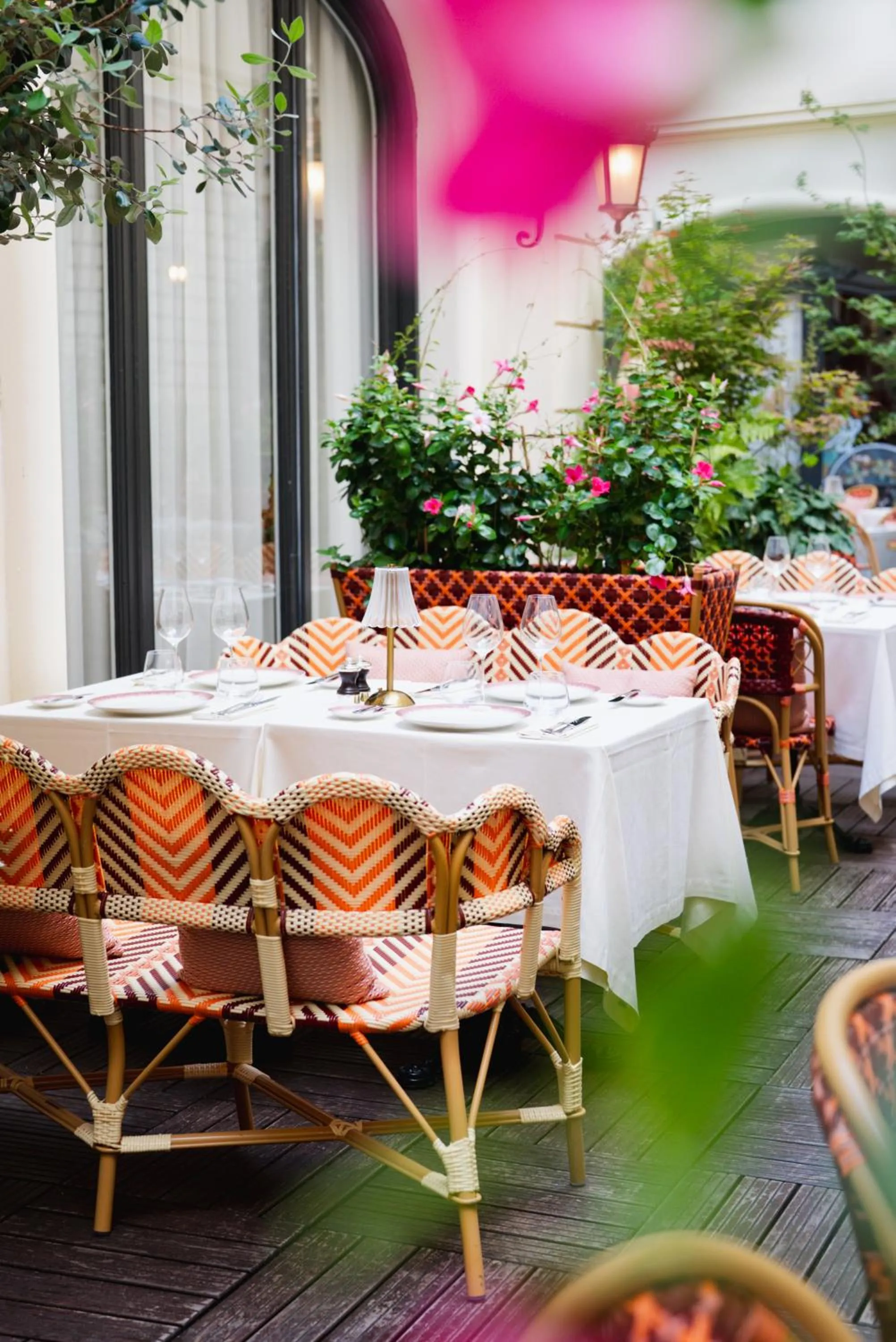 Patio in Hôtel Regina Louvre