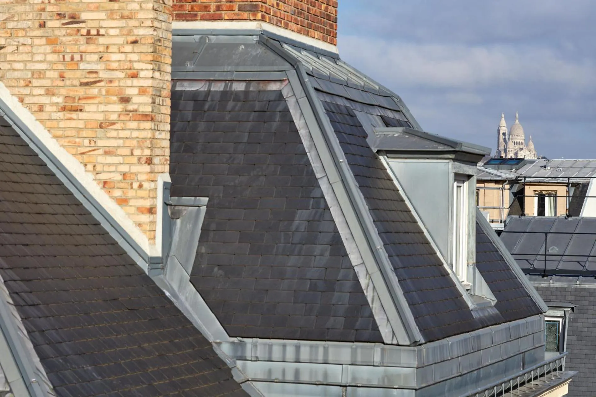 Landmark view in Hôtel Regina Louvre