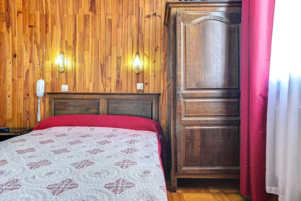 Double Room in Hôtel Paris Nord Double Room in Hôtel Paris Nord