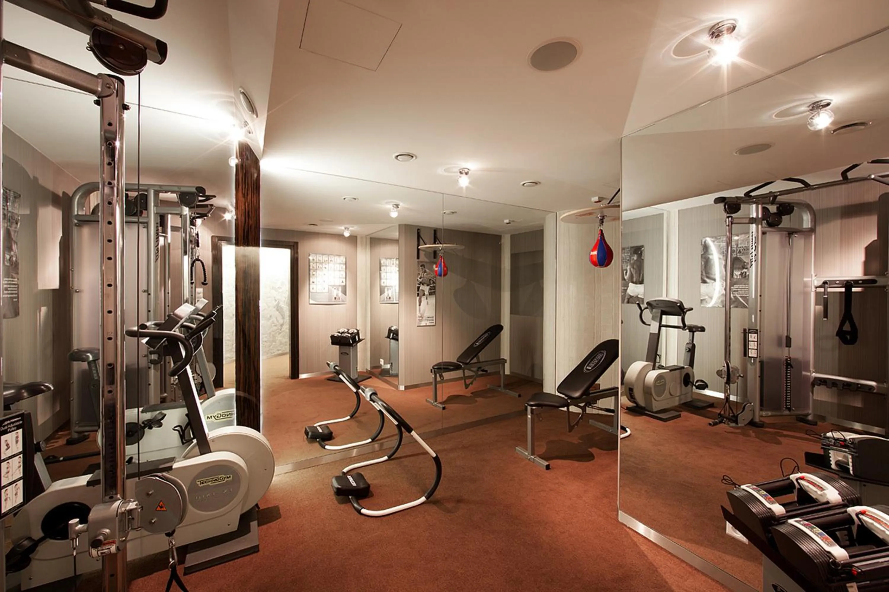 Fitness centre/facilities in Niebieski Art Hotel & Spa