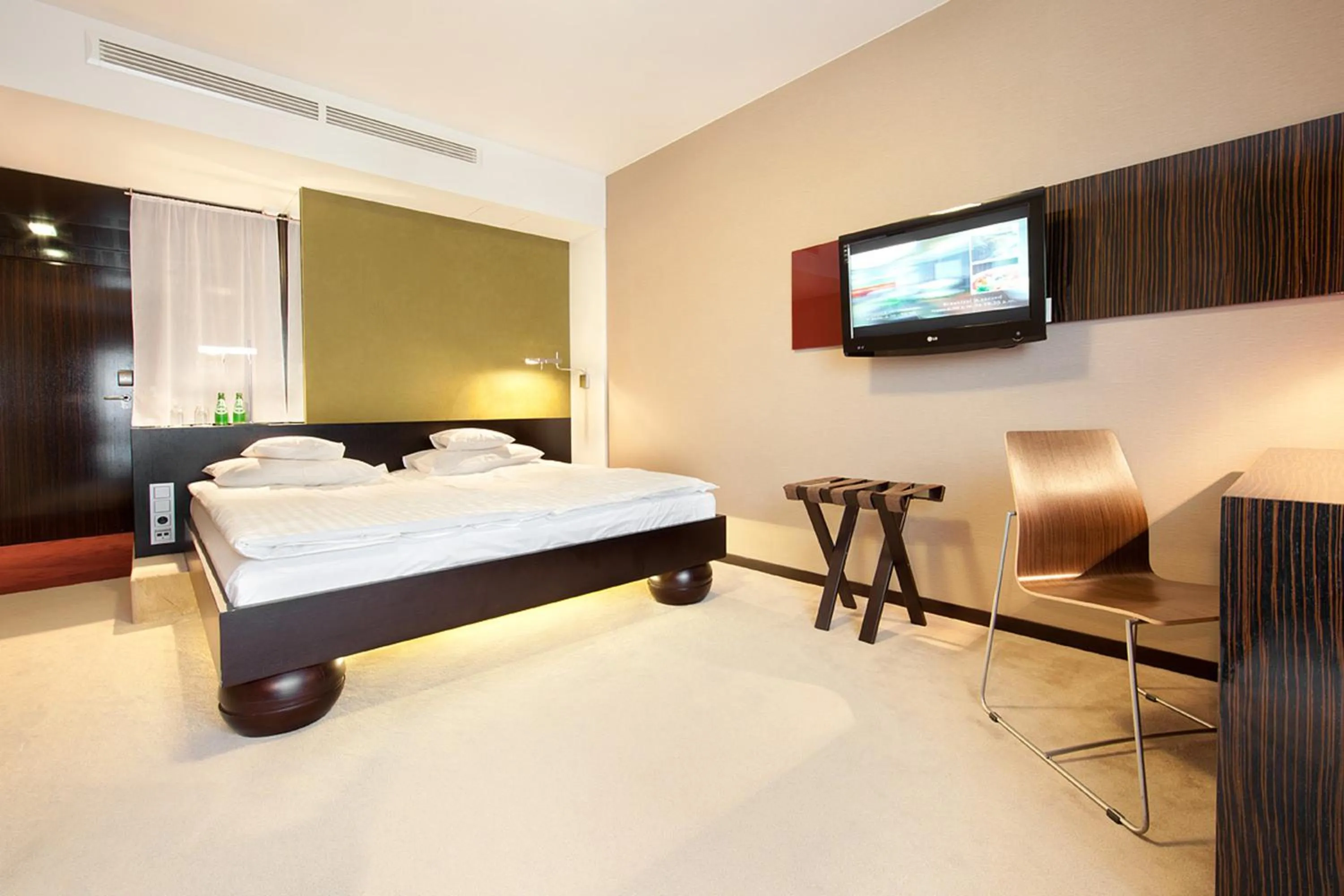 Bed in Niebieski Art Hotel & Spa