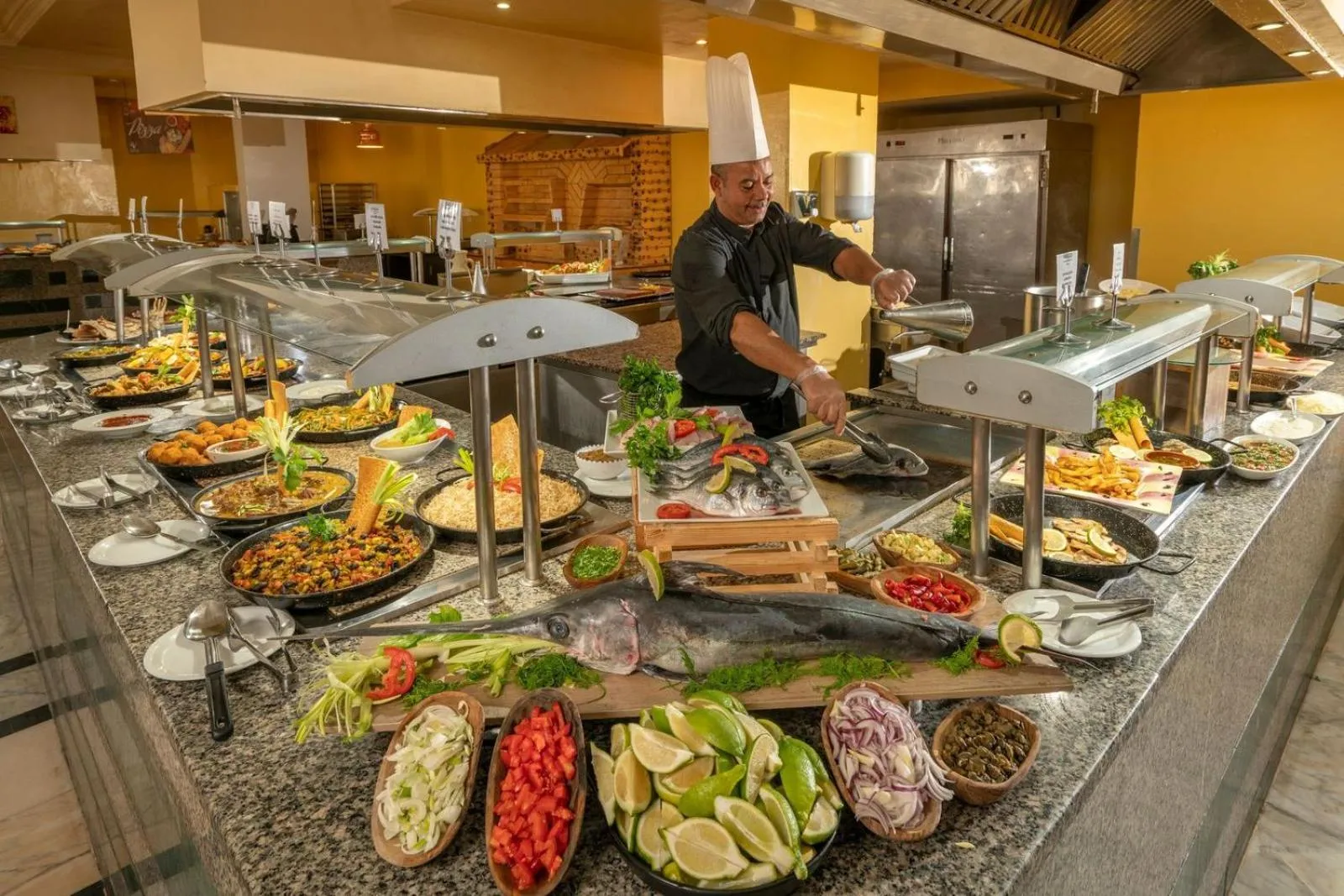 Restaurant/places to eat in Vincci Marillia