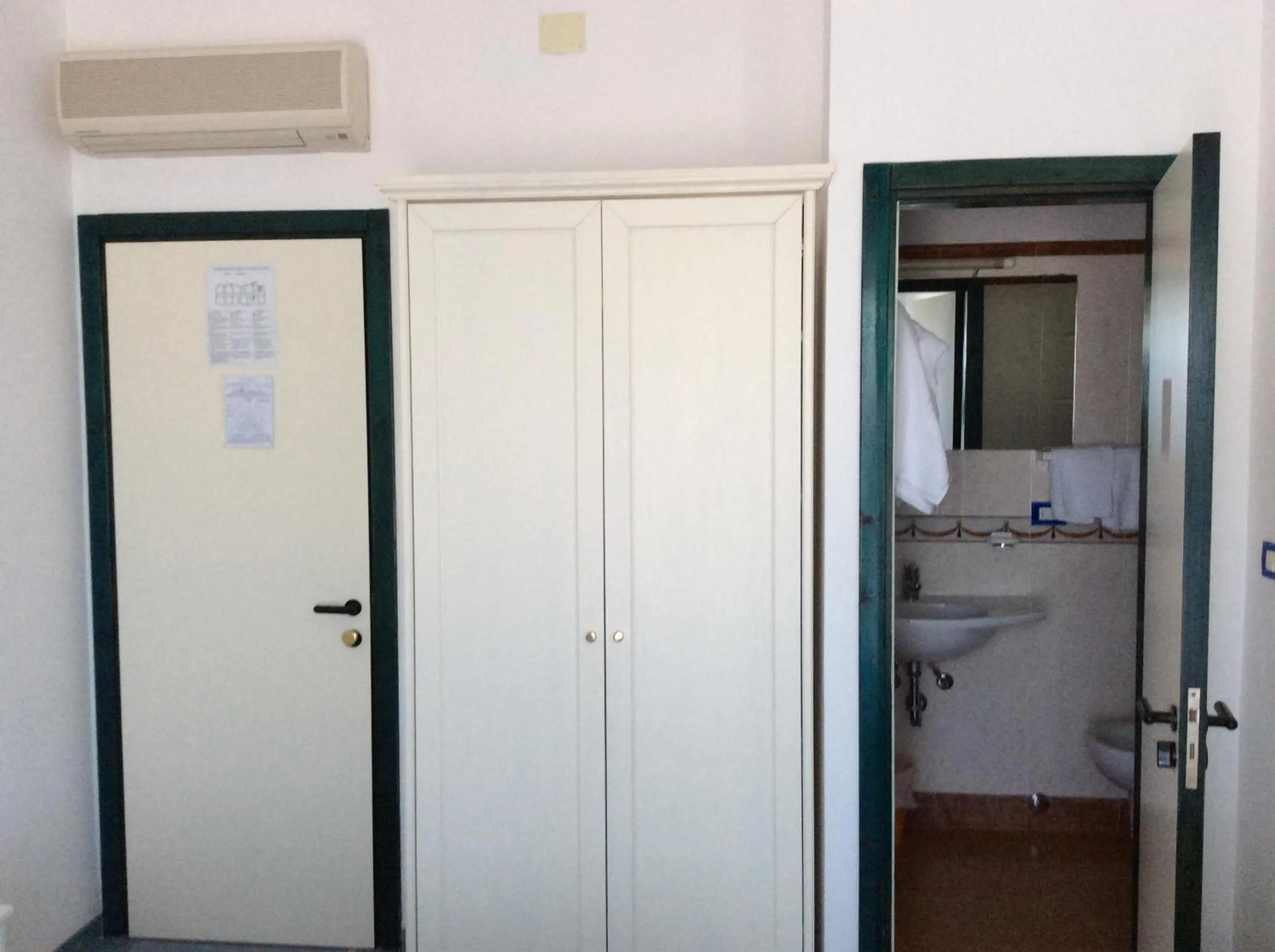 Photo of the whole room in Hotel Elisa - Spiaggia Privata Inclusa