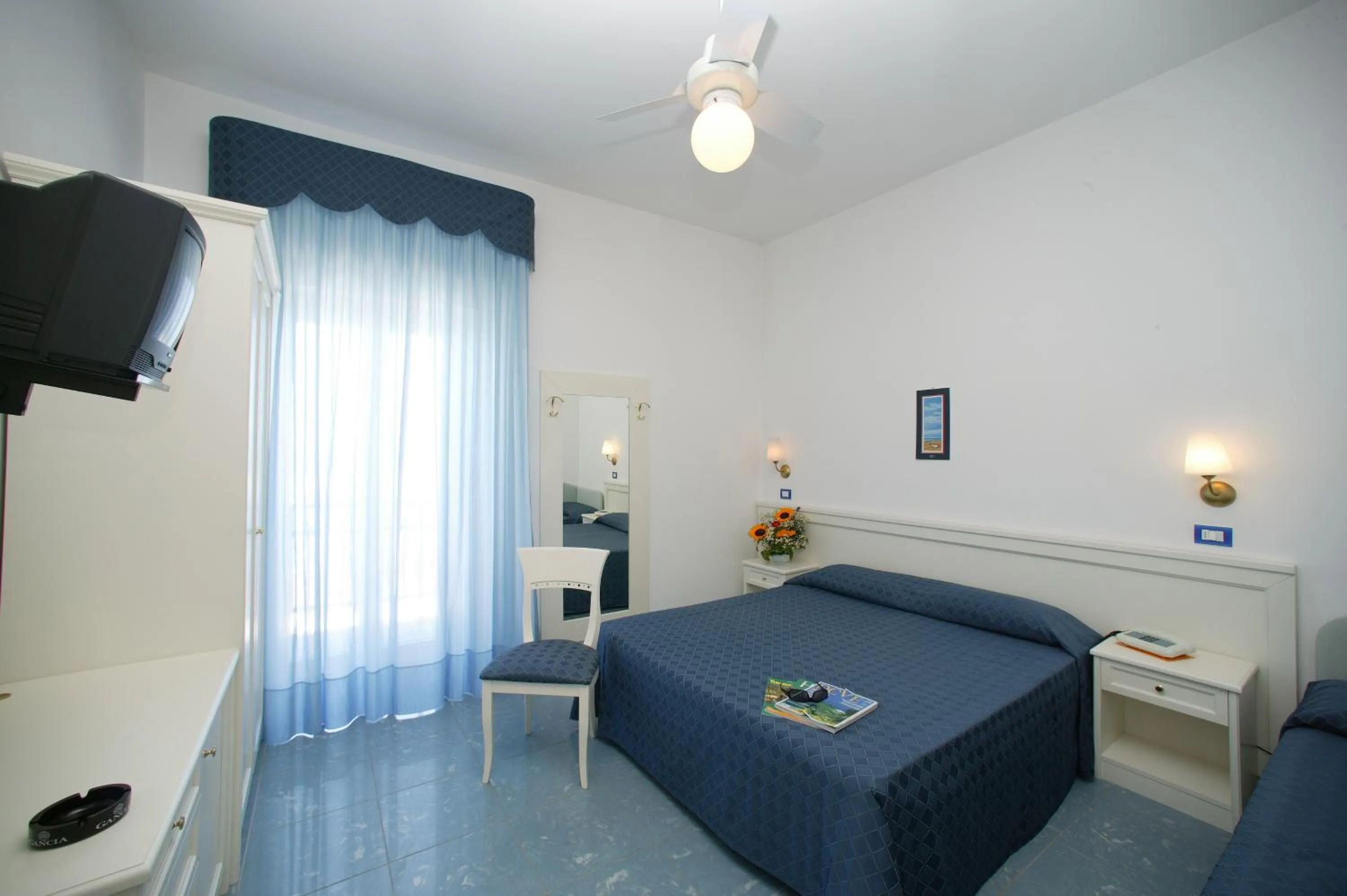 Other, Bed in Hotel Elisa - Spiaggia Privata Inclusa