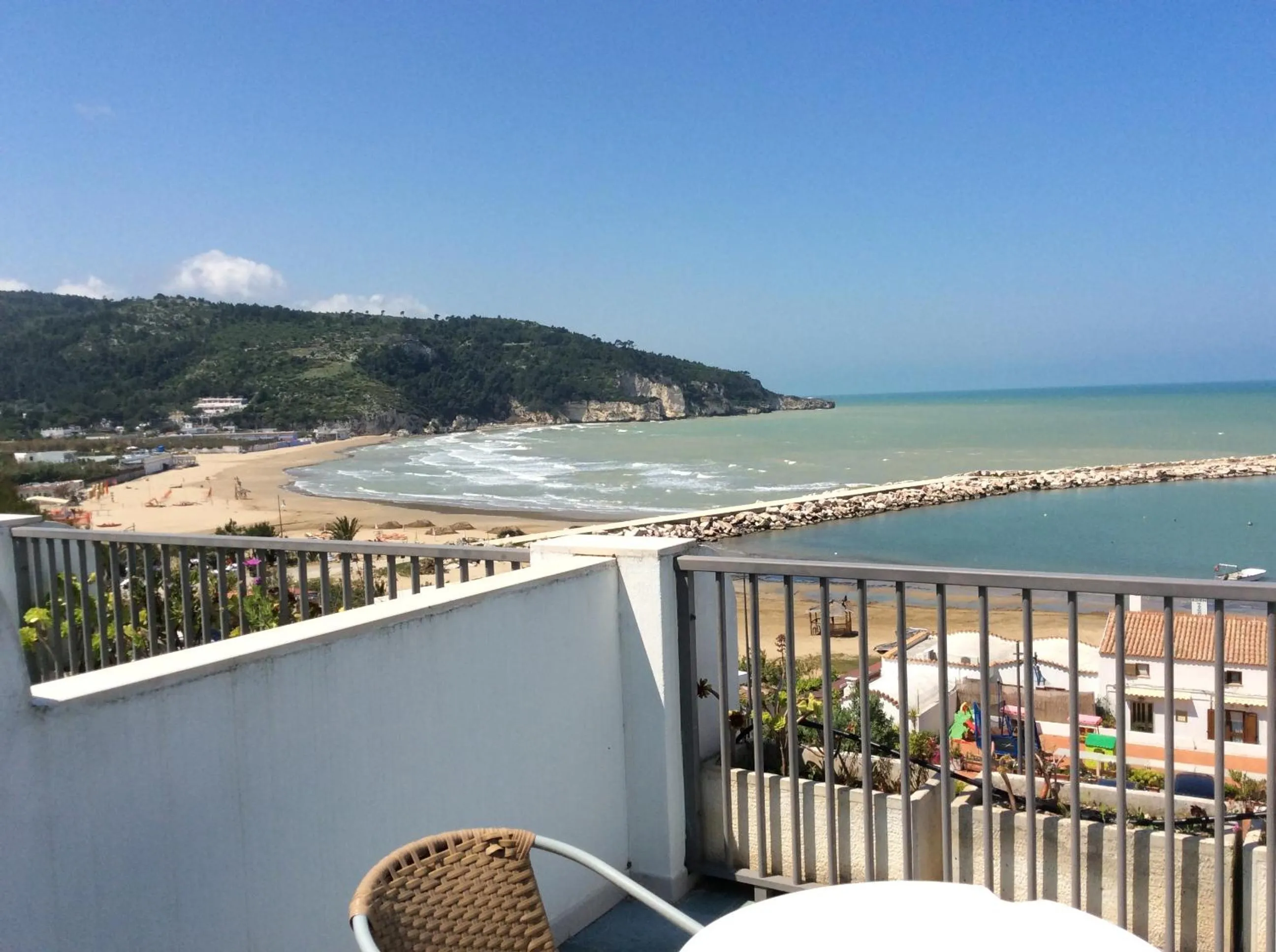 Sea view in Hotel Elisa - Spiaggia Privata Inclusa