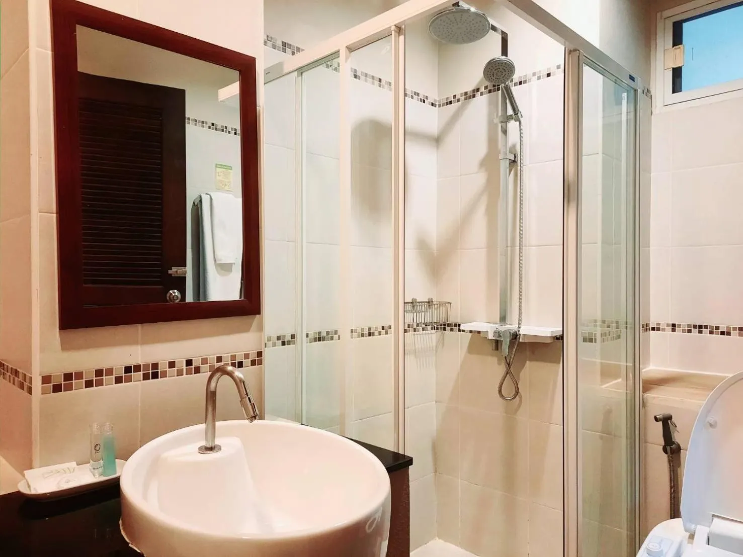 J Park Hotel - SHA Extra Plus