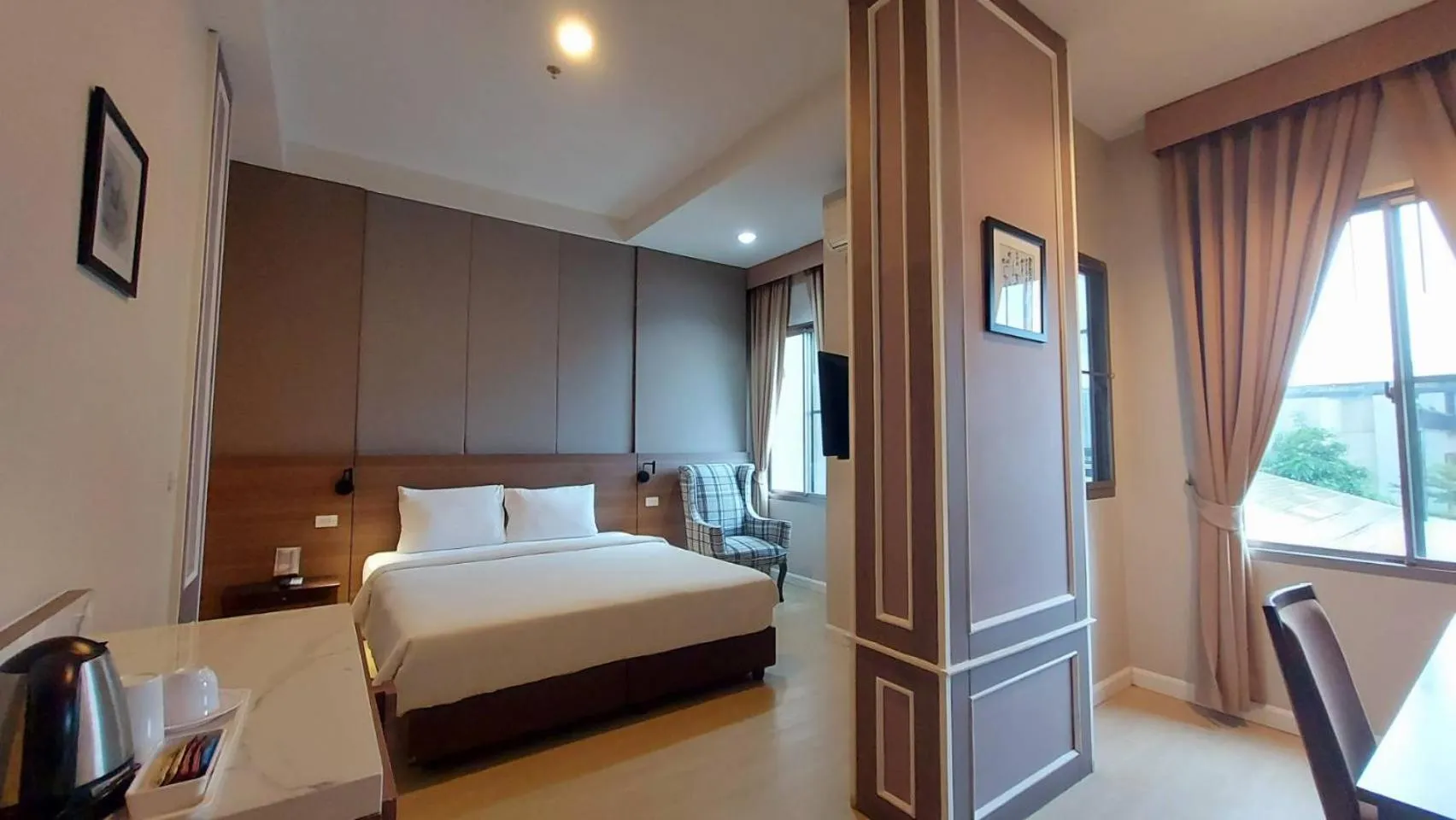 Bed in J Park Hotel - SHA Extra Plus