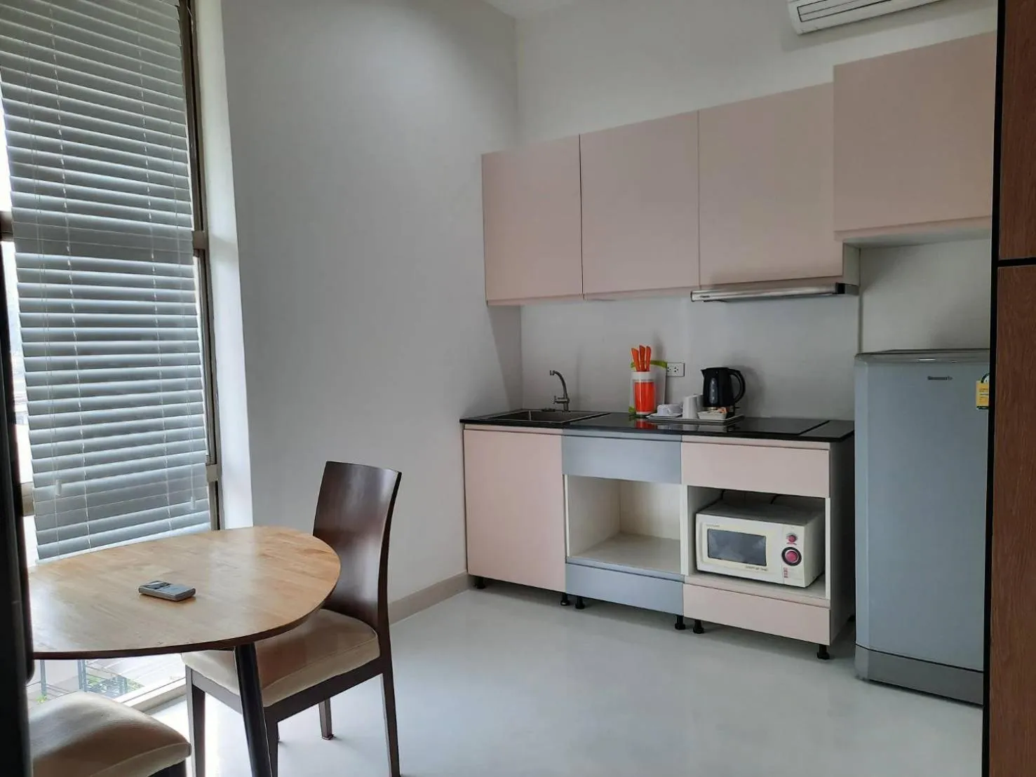 Kitchen or kitchenette in J Park Hotel - SHA Extra Plus
