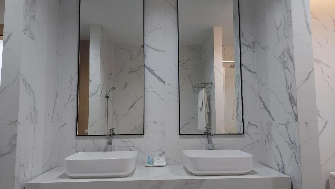 Bathroom in J Park Hotel - SHA Extra Plus