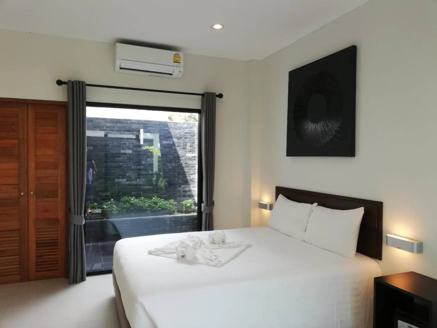 Bedroom, Bed in Limelight Village