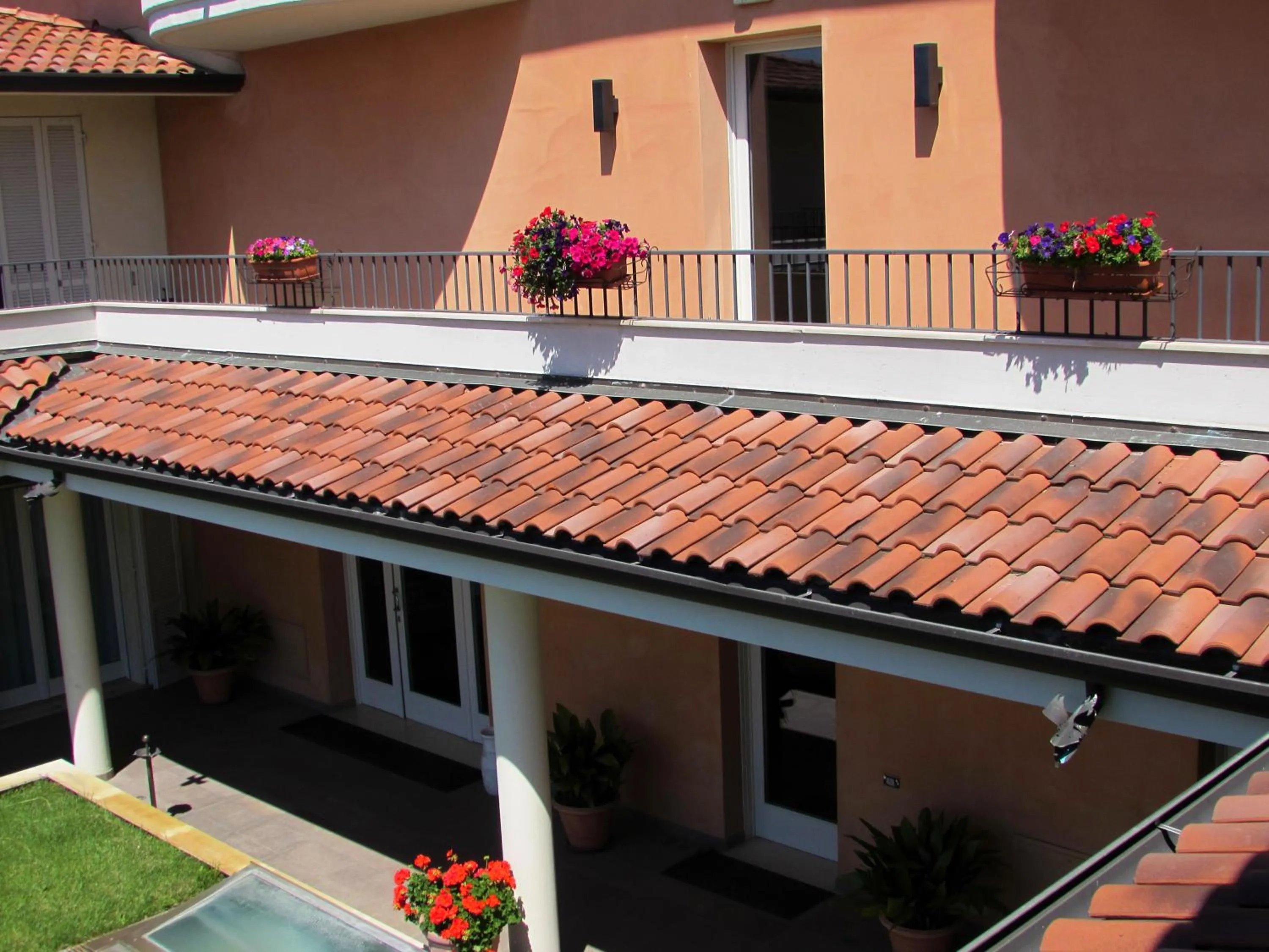 Day in Hotel Dante Residence