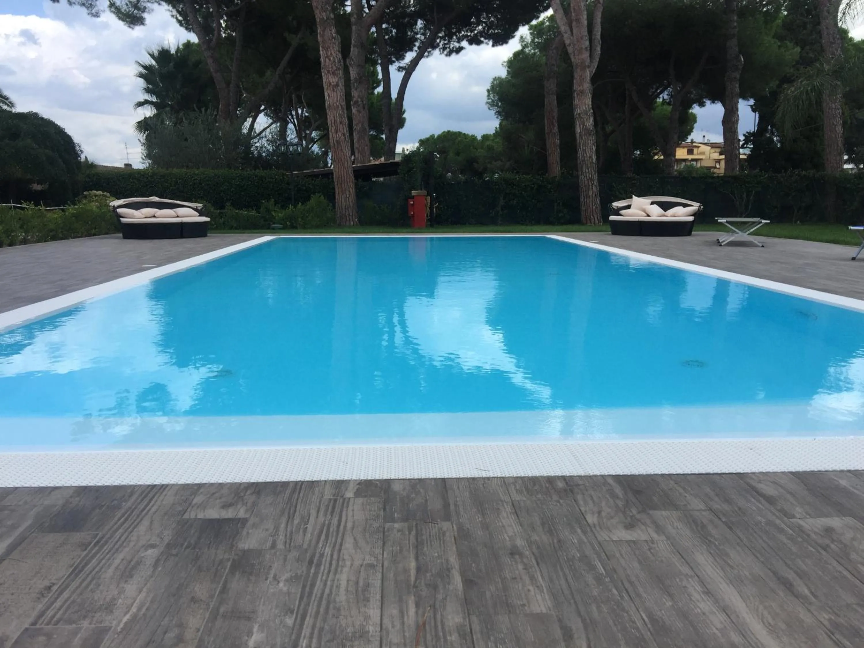 Swimming pool in Residenza Campus Roma